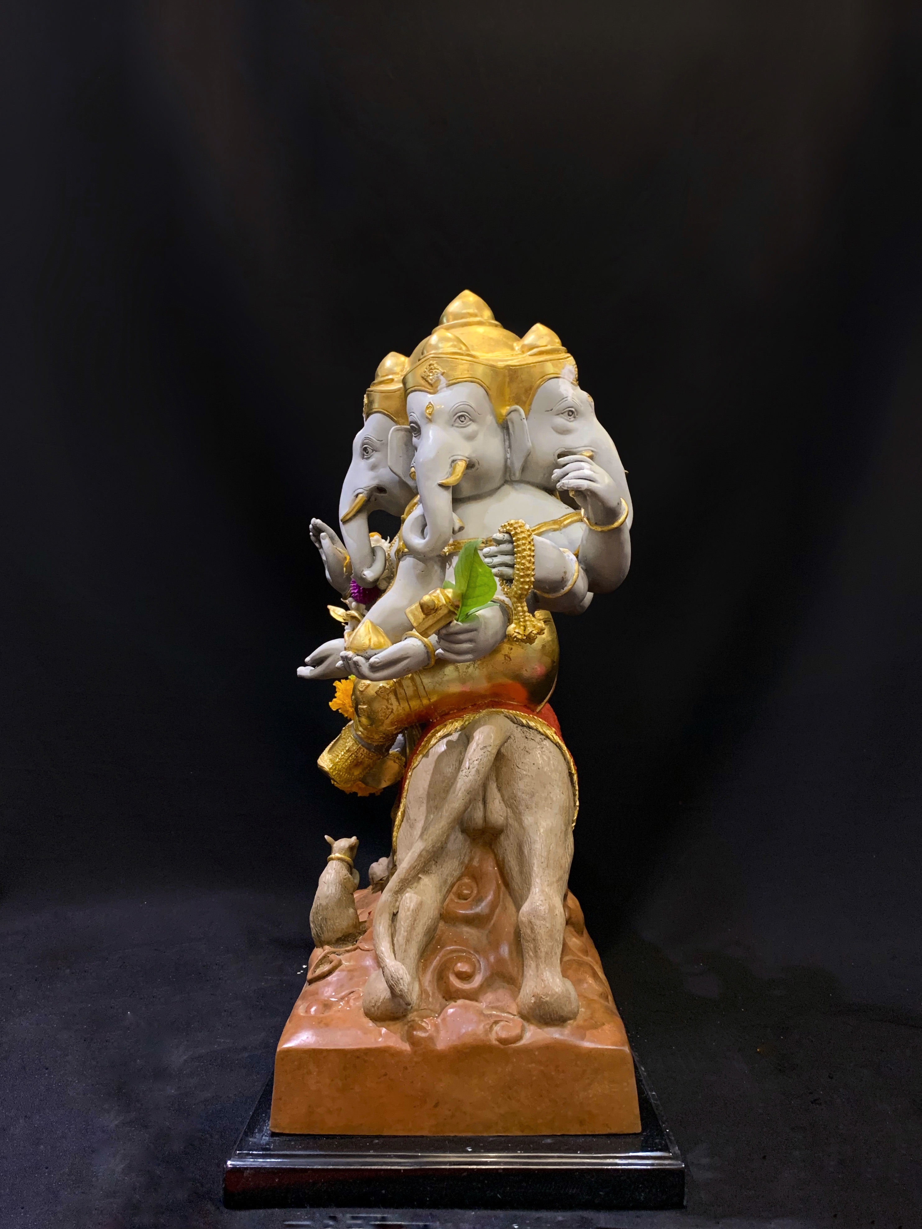 พระเหรัมภะคณปติ (พระพิฆเนศ 5 เศียร)