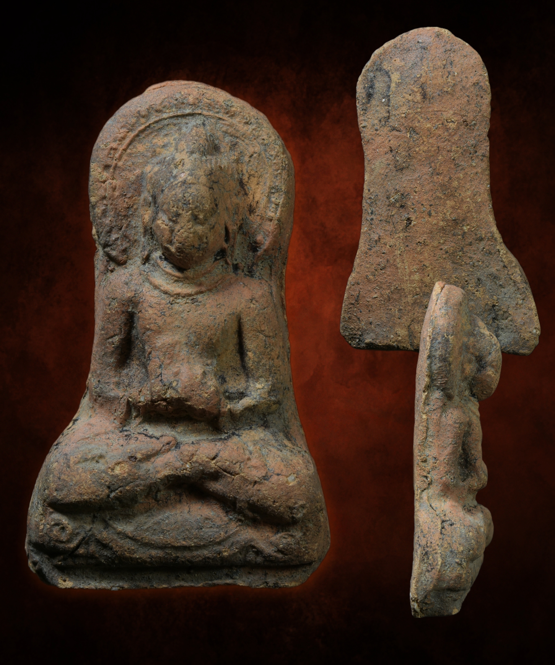 พระทวารวดี เนื้อดินเผา ขนาดห้อยคอ