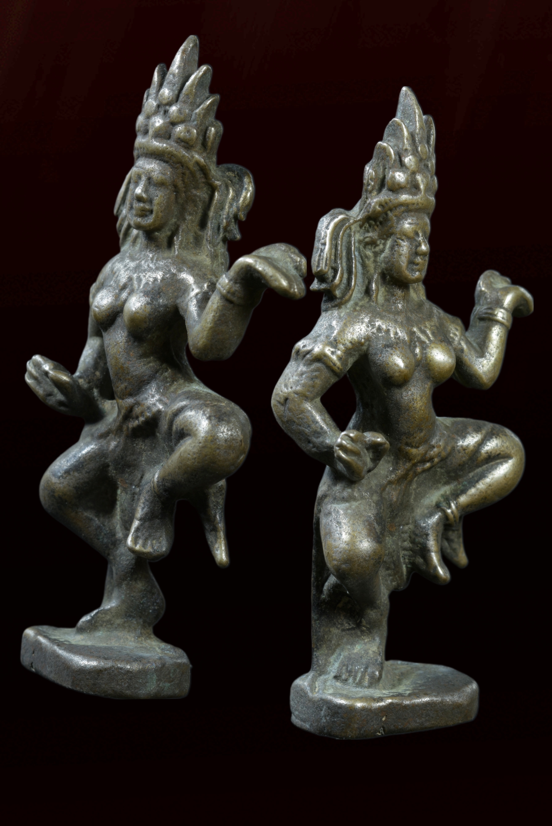 รูปหล่อนางอัปสร เนื้อสำริดเงิน