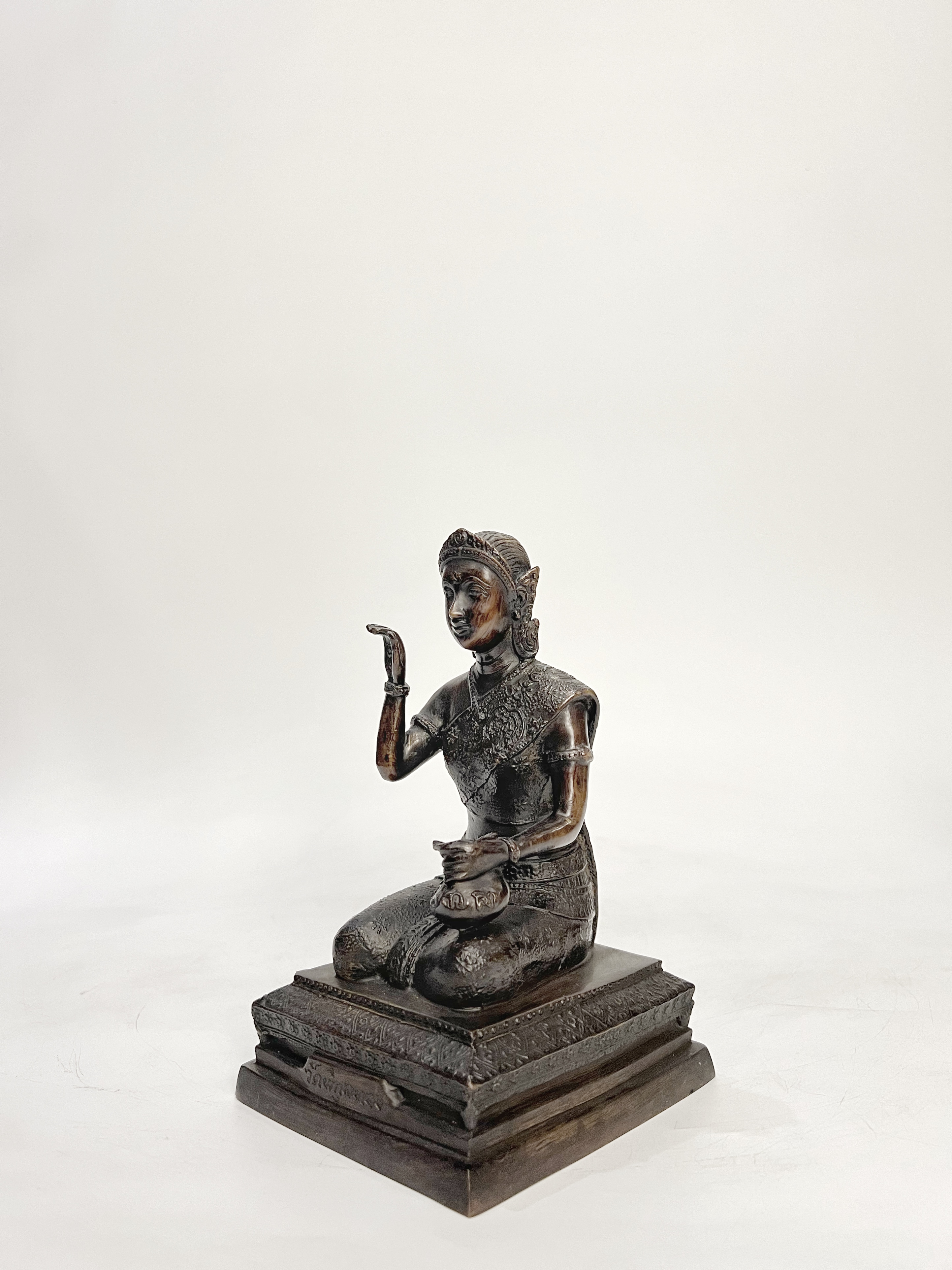 แม่นางกวัก หน้าตัก 5 นิ้ว