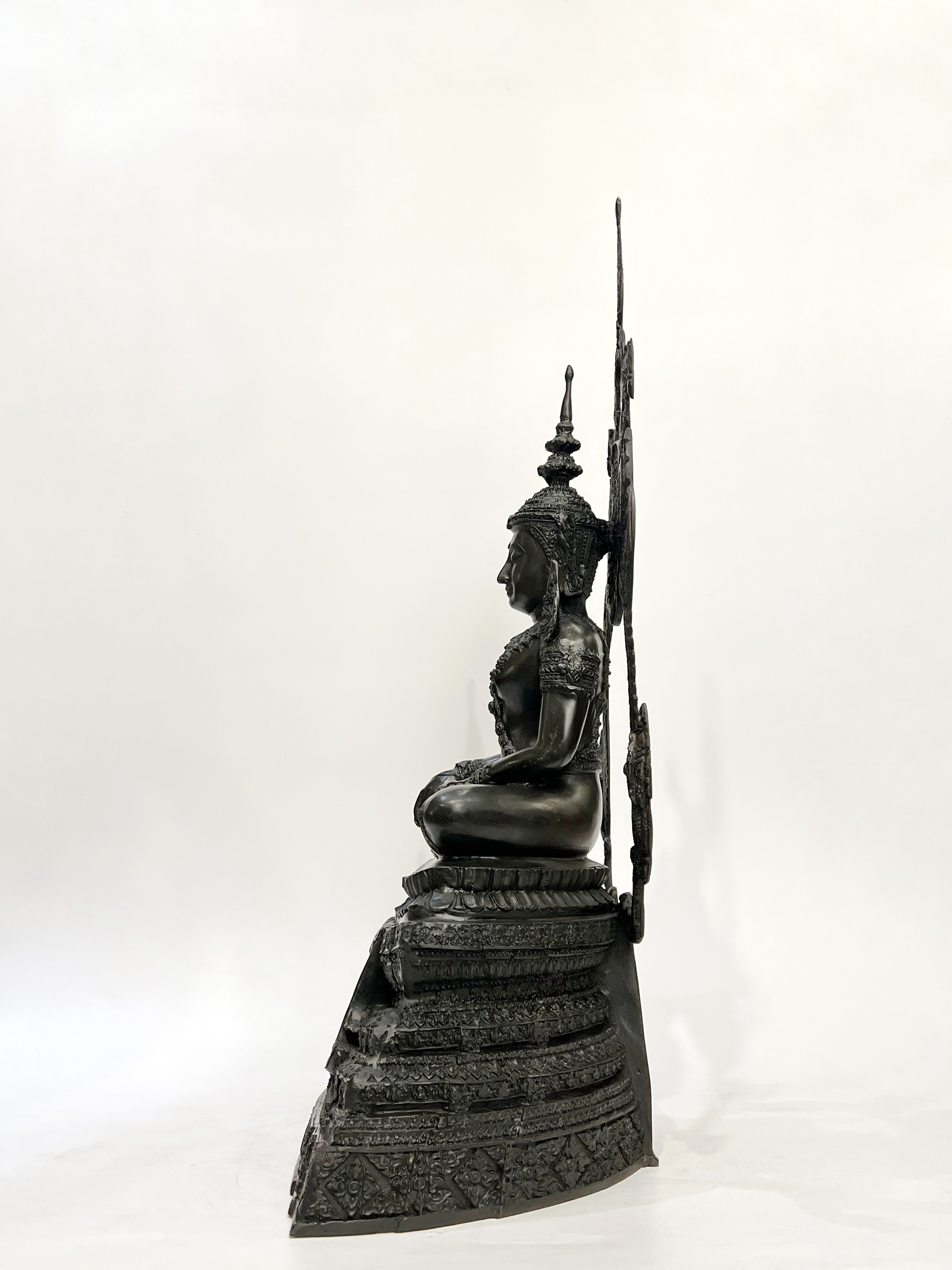 สมเด็จองค์ปฐม หน้าตัก 9 นิ้ว