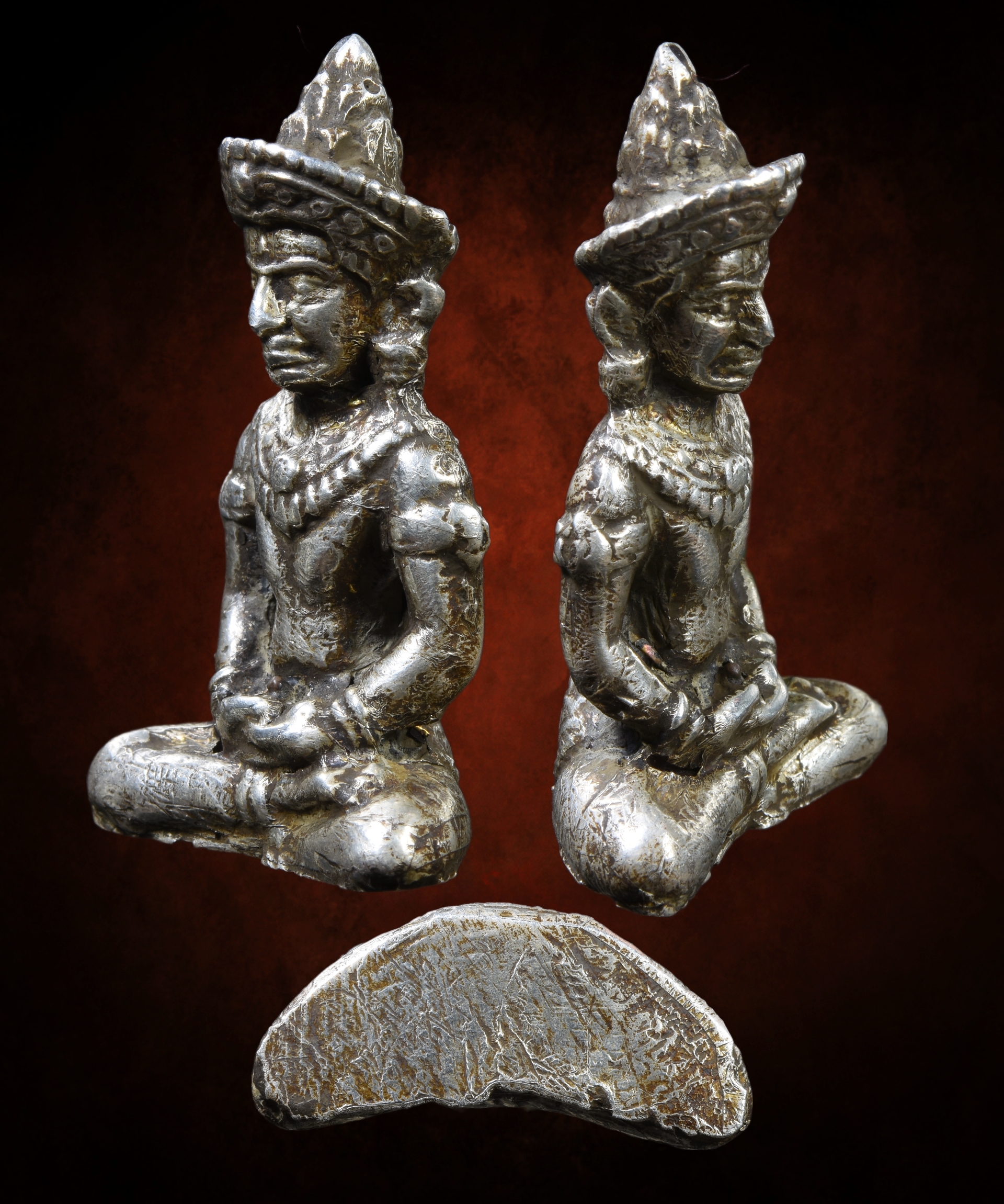 พระร่วงนั่งหมาวกขีโบ เนื้อว่าน บุเงิน