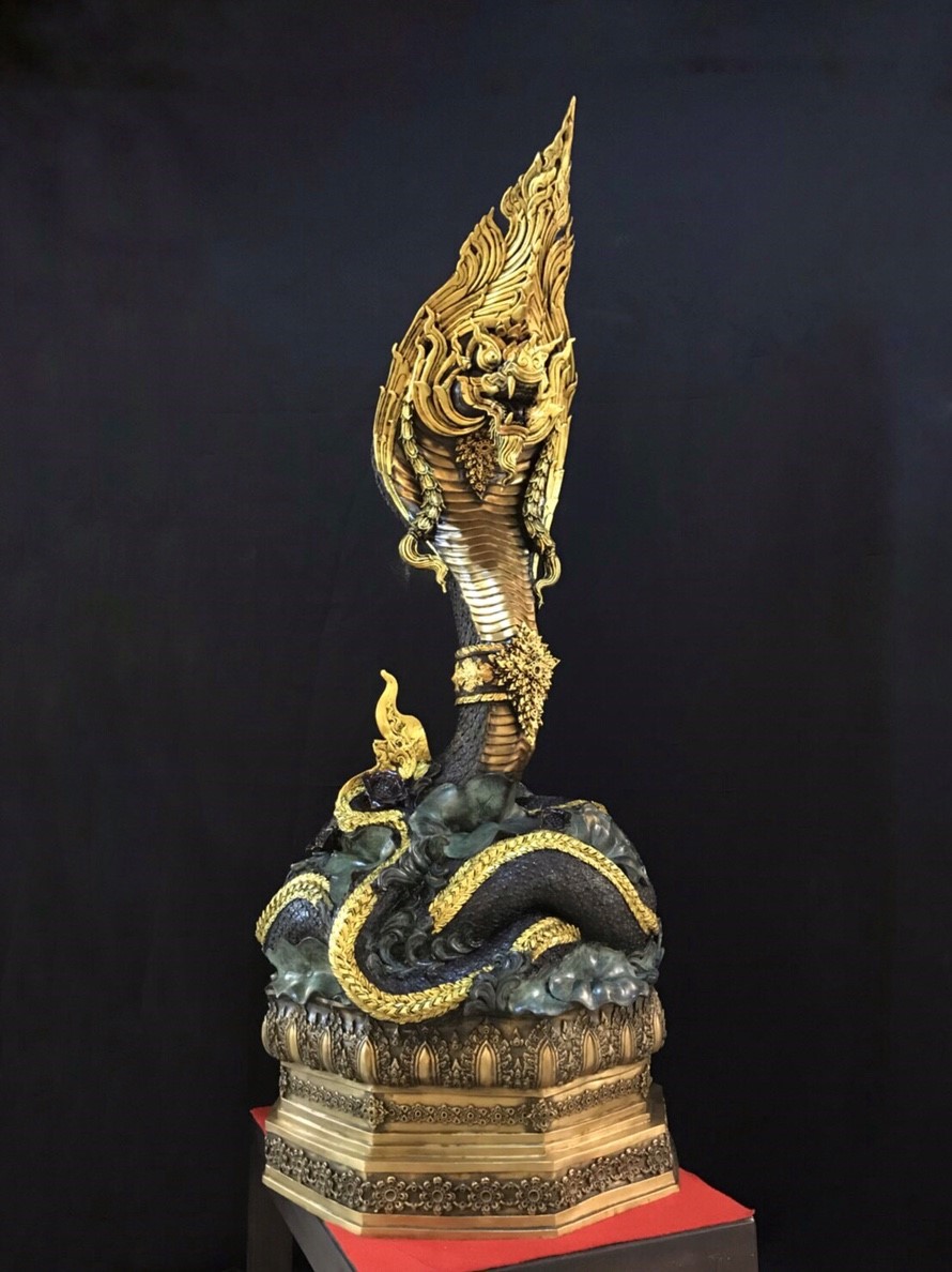 พญานาค สูง 149 cm.