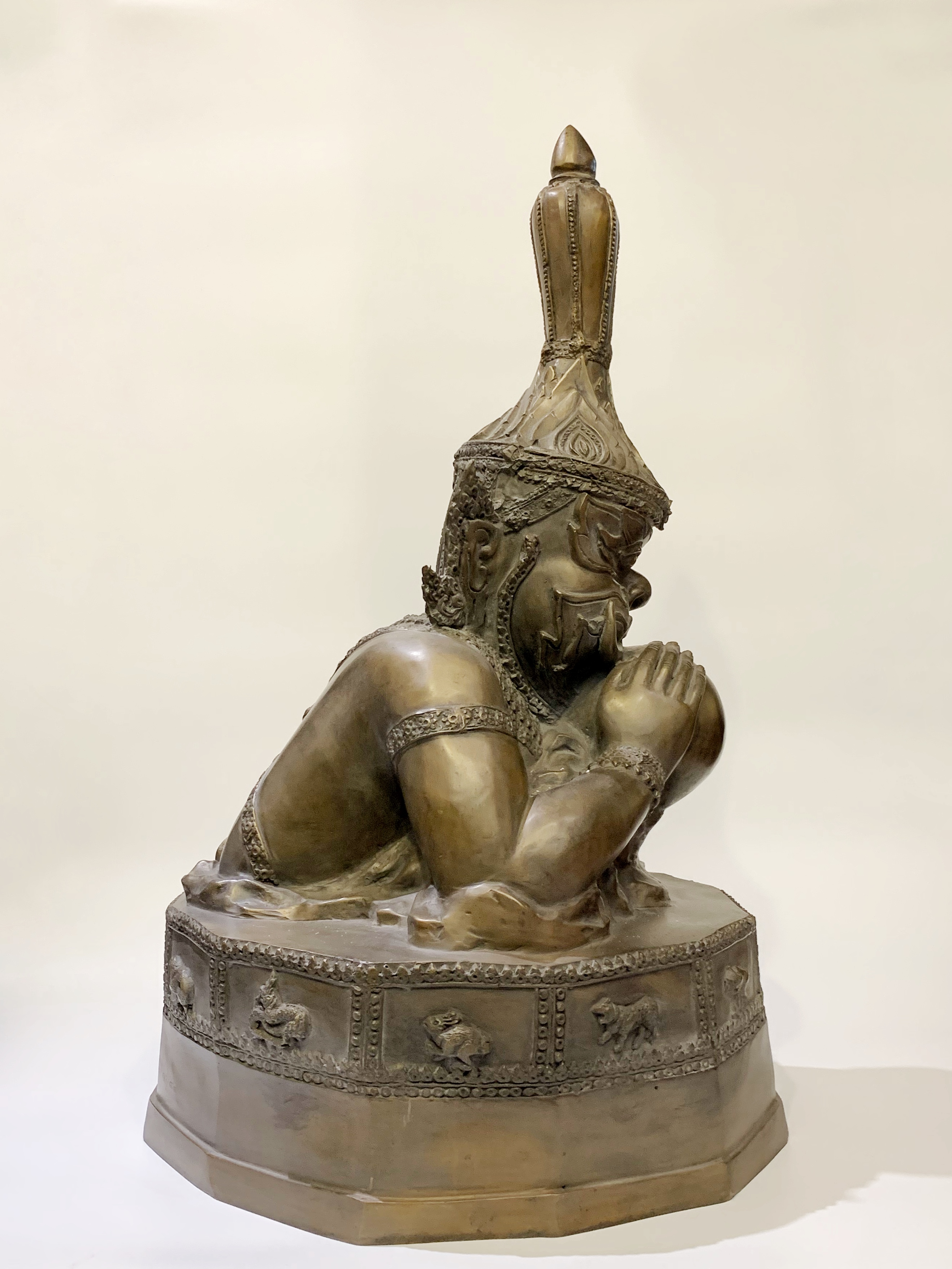 พระราหูมหาลาภ (ใหญ่)