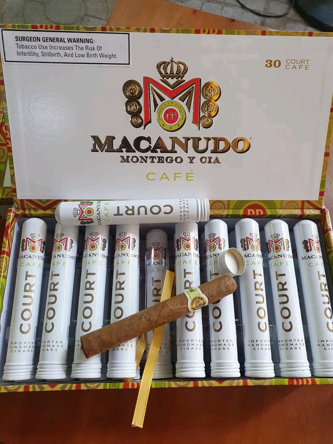 Macanudo Court Cafe("4x36")