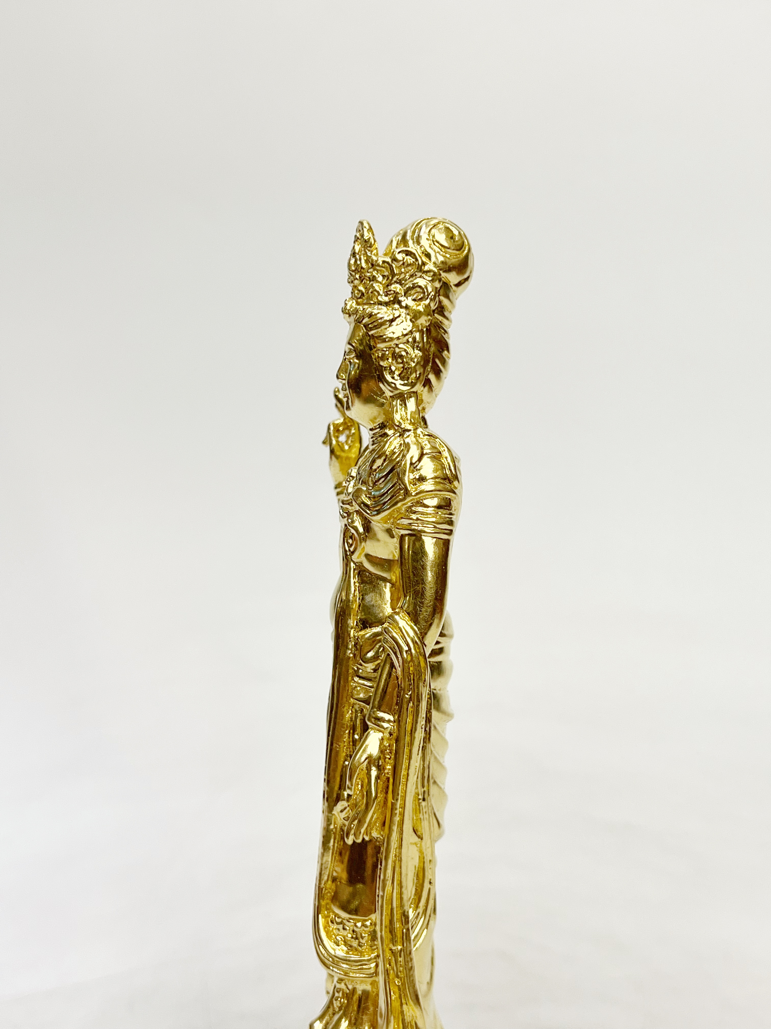 ตัวอย่างงานลงรักปิดทองคำเปลวเต็มองค์