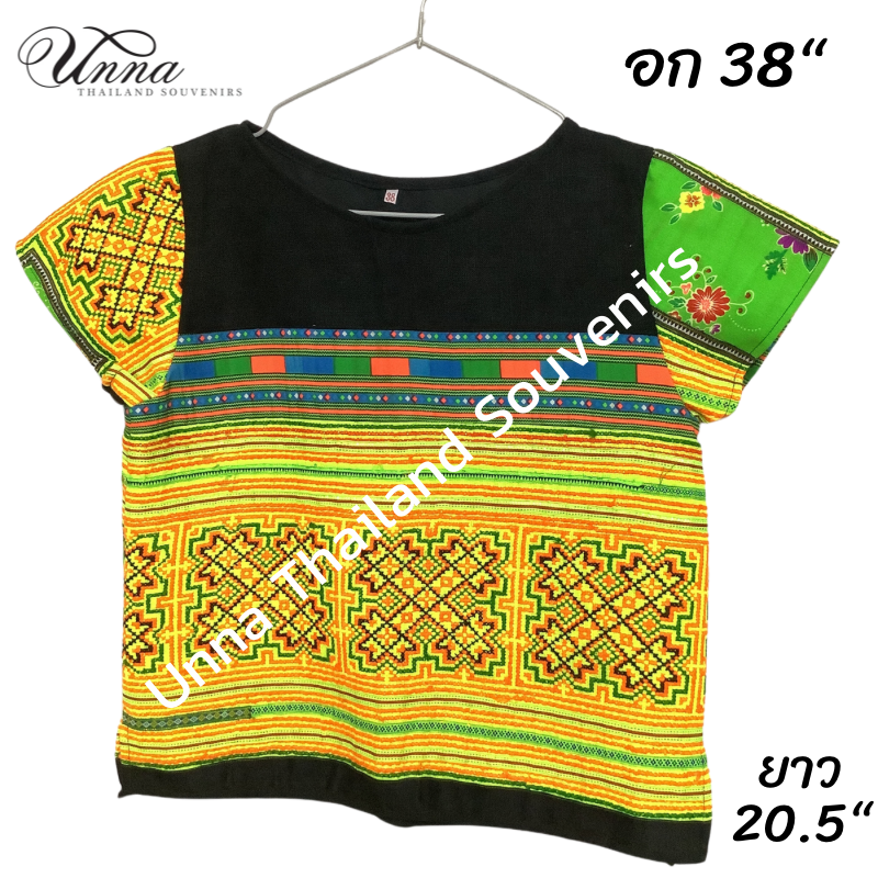 เสื้อแขนสั้น ผ้าใยกัญชงพื้นดำ แต่งลายผ้าปักมือชนเผ่า อัดกาวทั้งตัว อก 38“ ยาว 20.5”