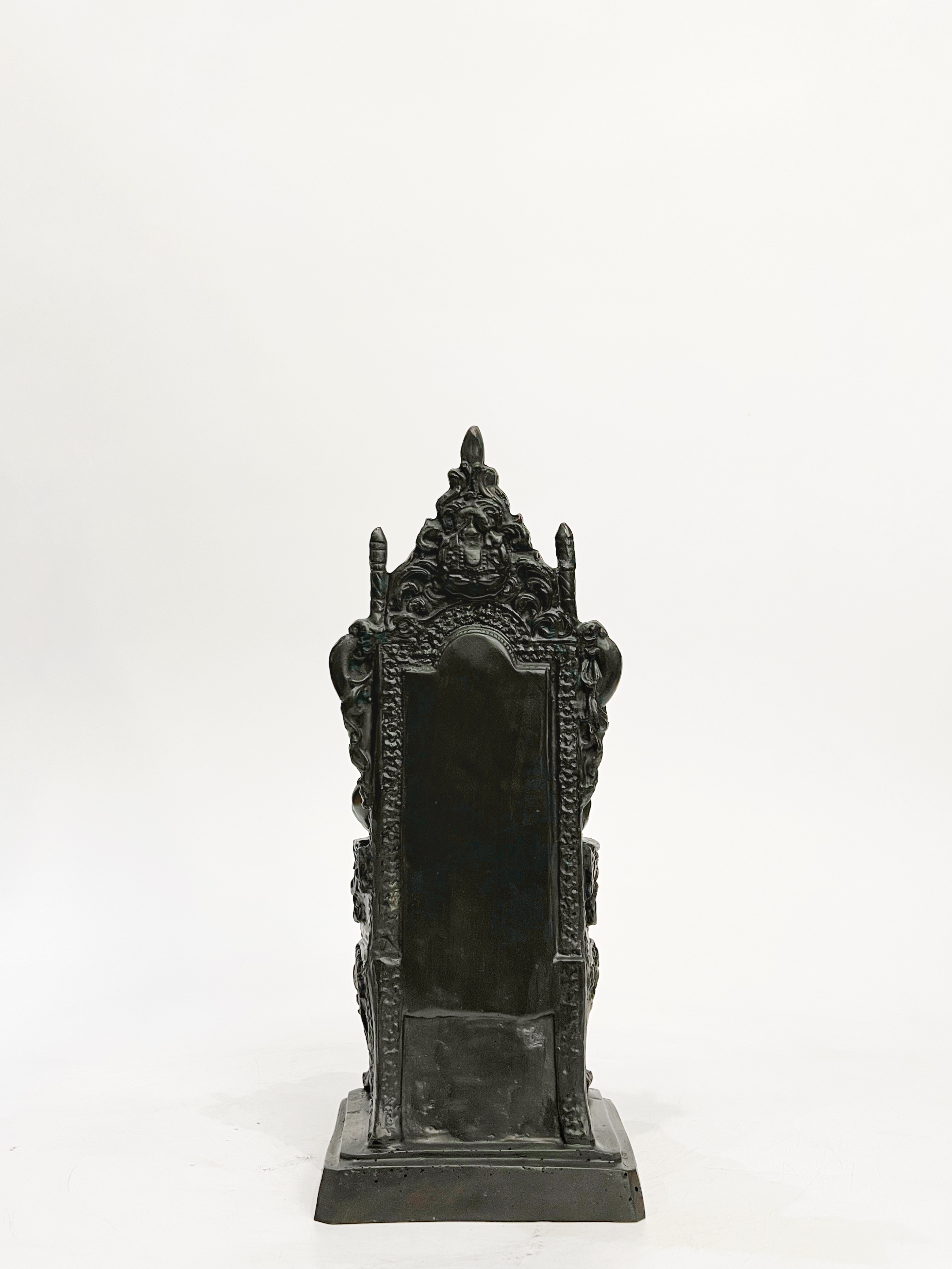 รัชกาลที่ 5 นั่งบัลลังก์ หน้าตัก 5 นิ้ว