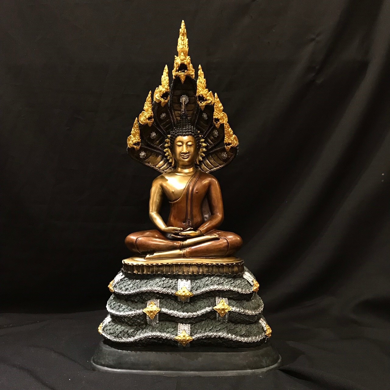 พระนาคปรก หน้าตัก 9 นิ้ว