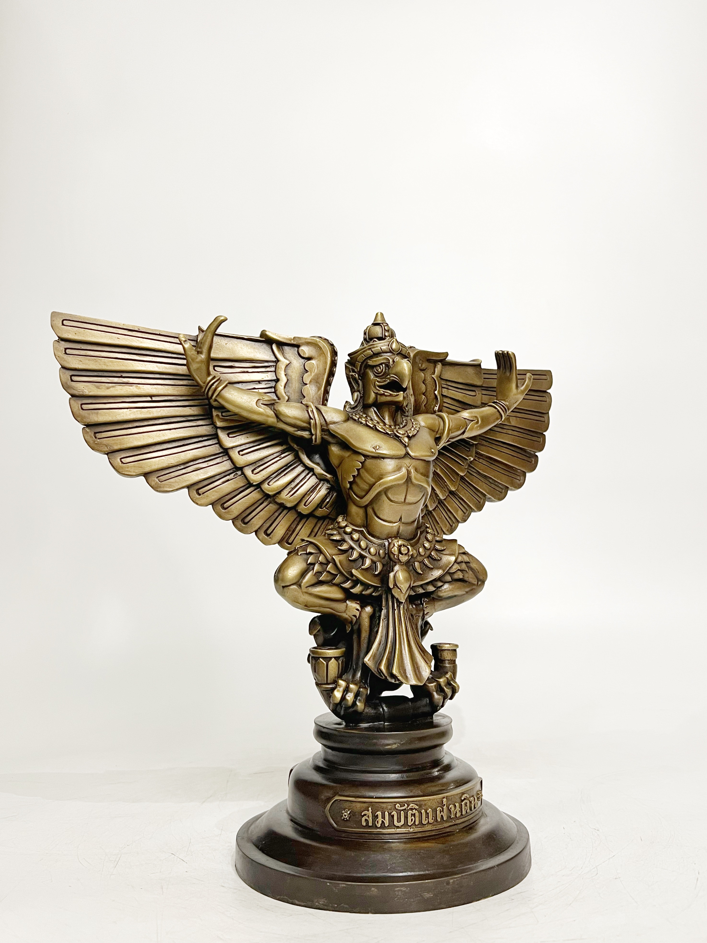 พญาครุฑ สมบัติแผ่นดิน สูง 12 นิ้ว (หมายเลข 31)