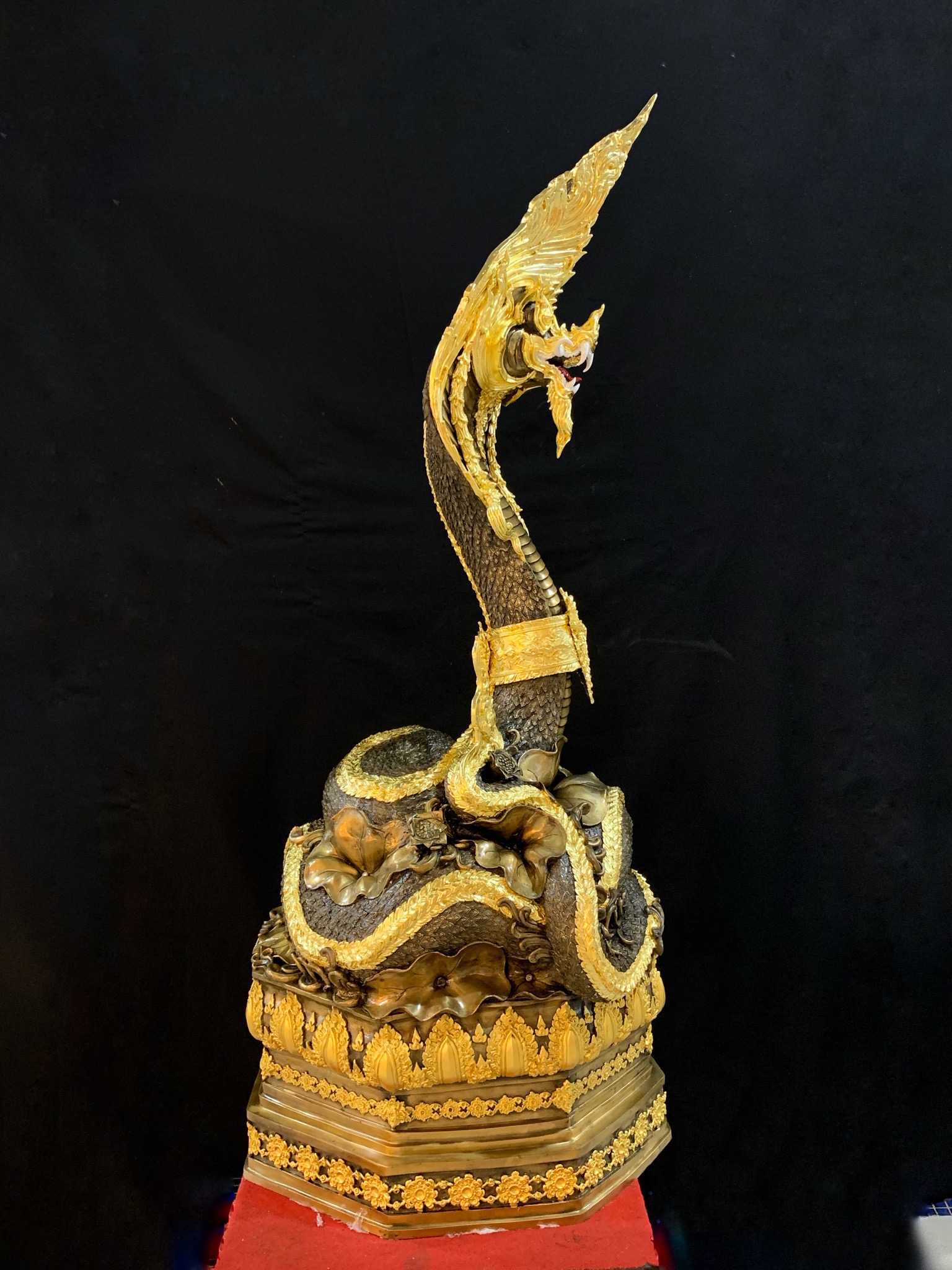 พญานาค สูง 149 cm.