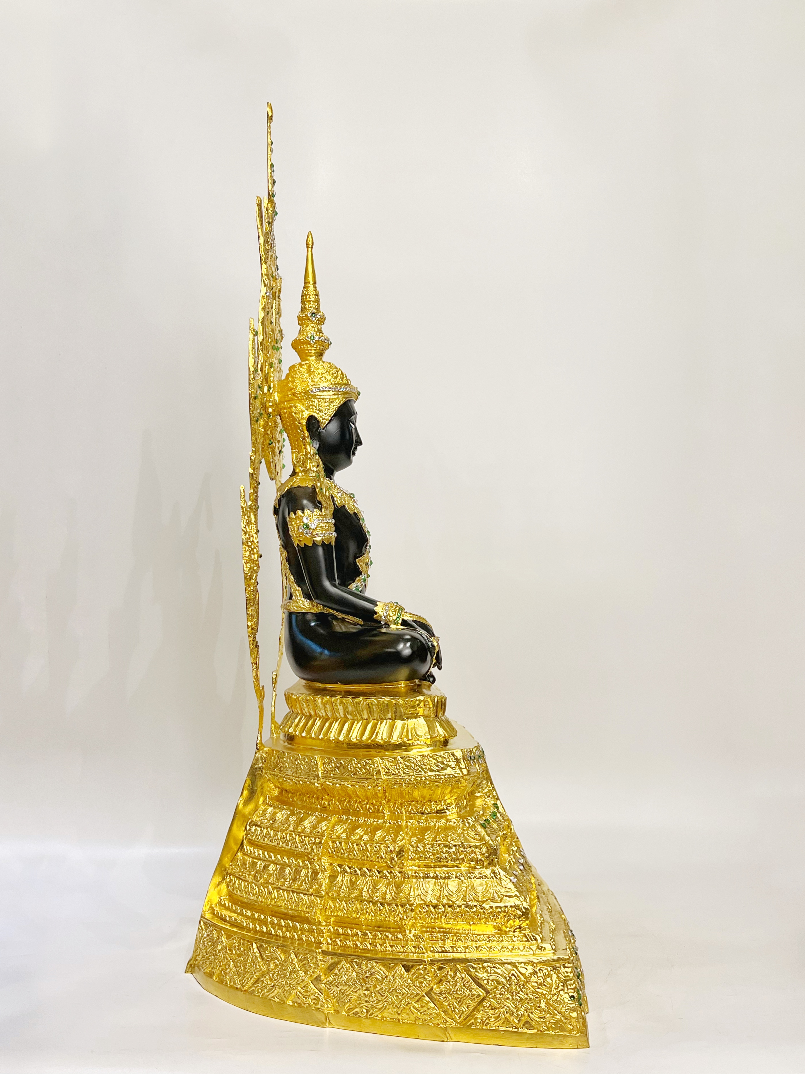 สมเด็จองค์ปฐม หน้าตัก 12 นิ้ว