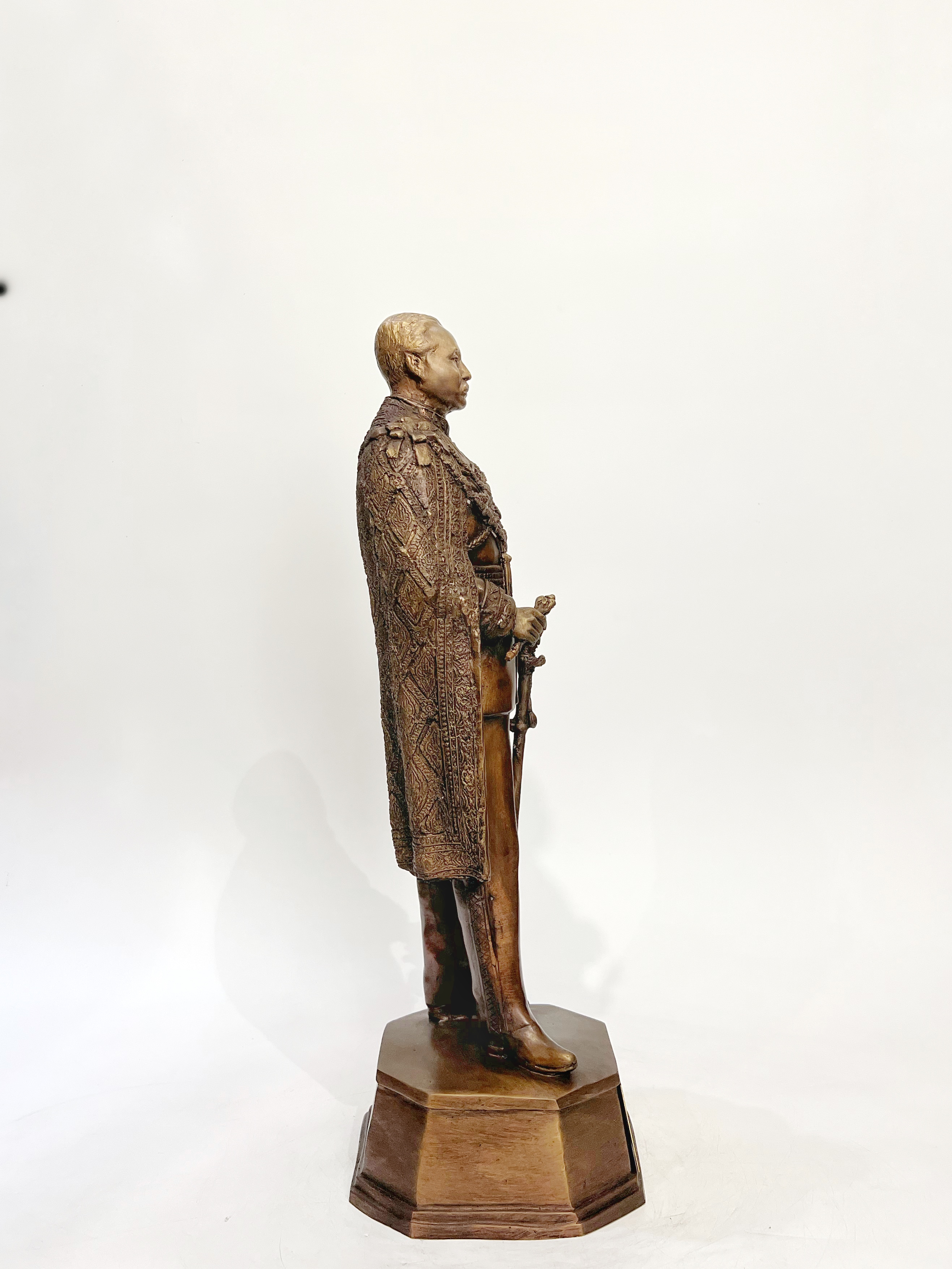 รัชกาลที่ 5 หน้าตัก 9 นิ้ว