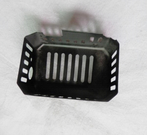 ฝาครอบท่อไอเสีย ตะแกรงครอบท่อไอเสีย เครื่องตัดหญ้า411