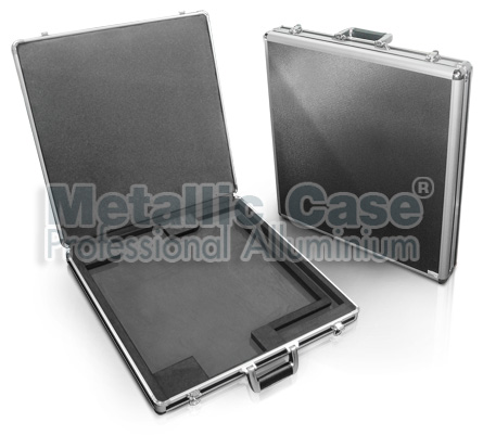 กระเป๋าอลูมิเนียม DR 560 v.3 ขนาด 53x54x6 ซม. รหัสสินค้า 4708-15-5508 (T1C1H1K1P1)