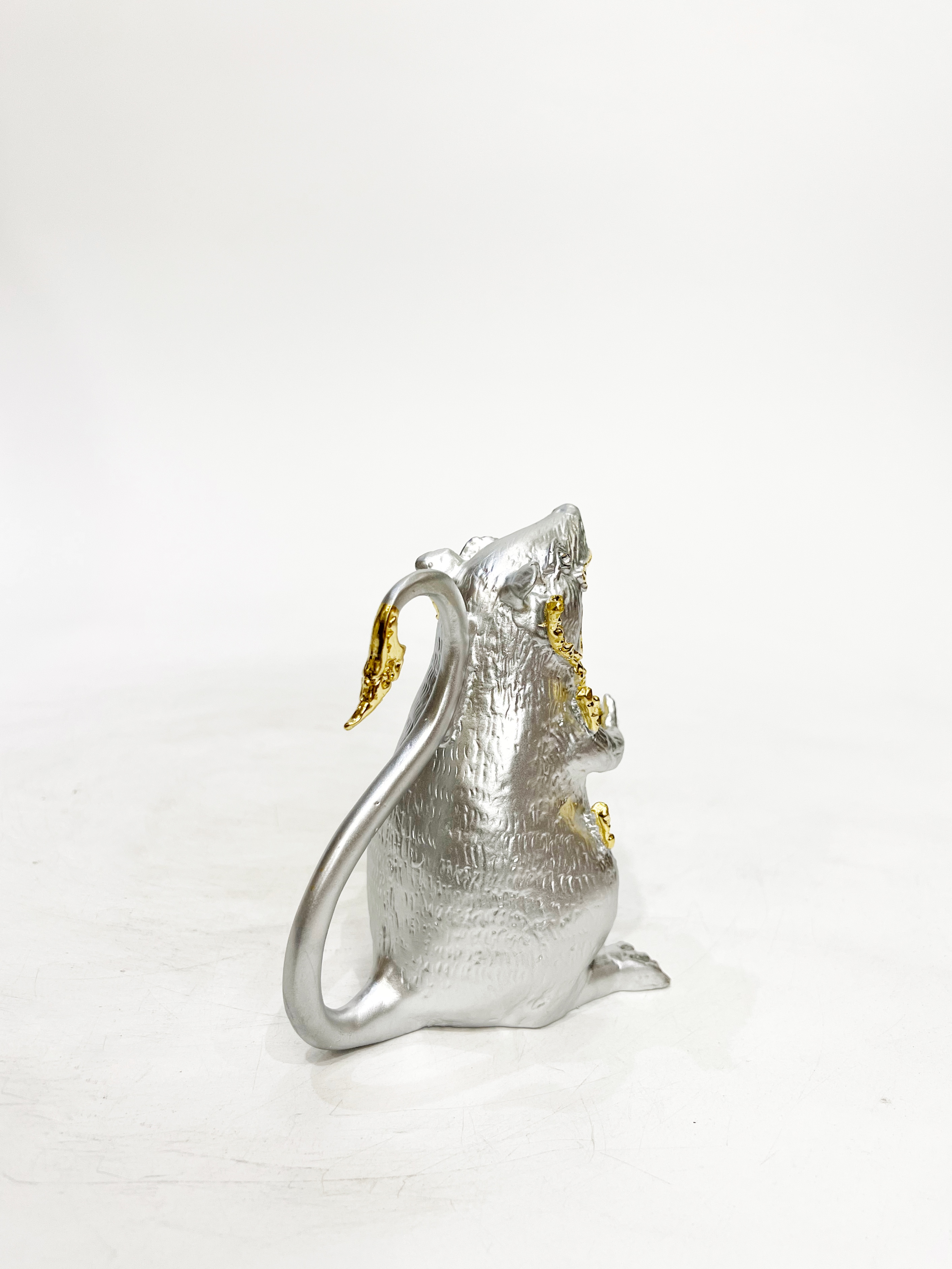 ชุด : หนูมุสิกะ (ถือขนม 2+วางกำยาน 1)