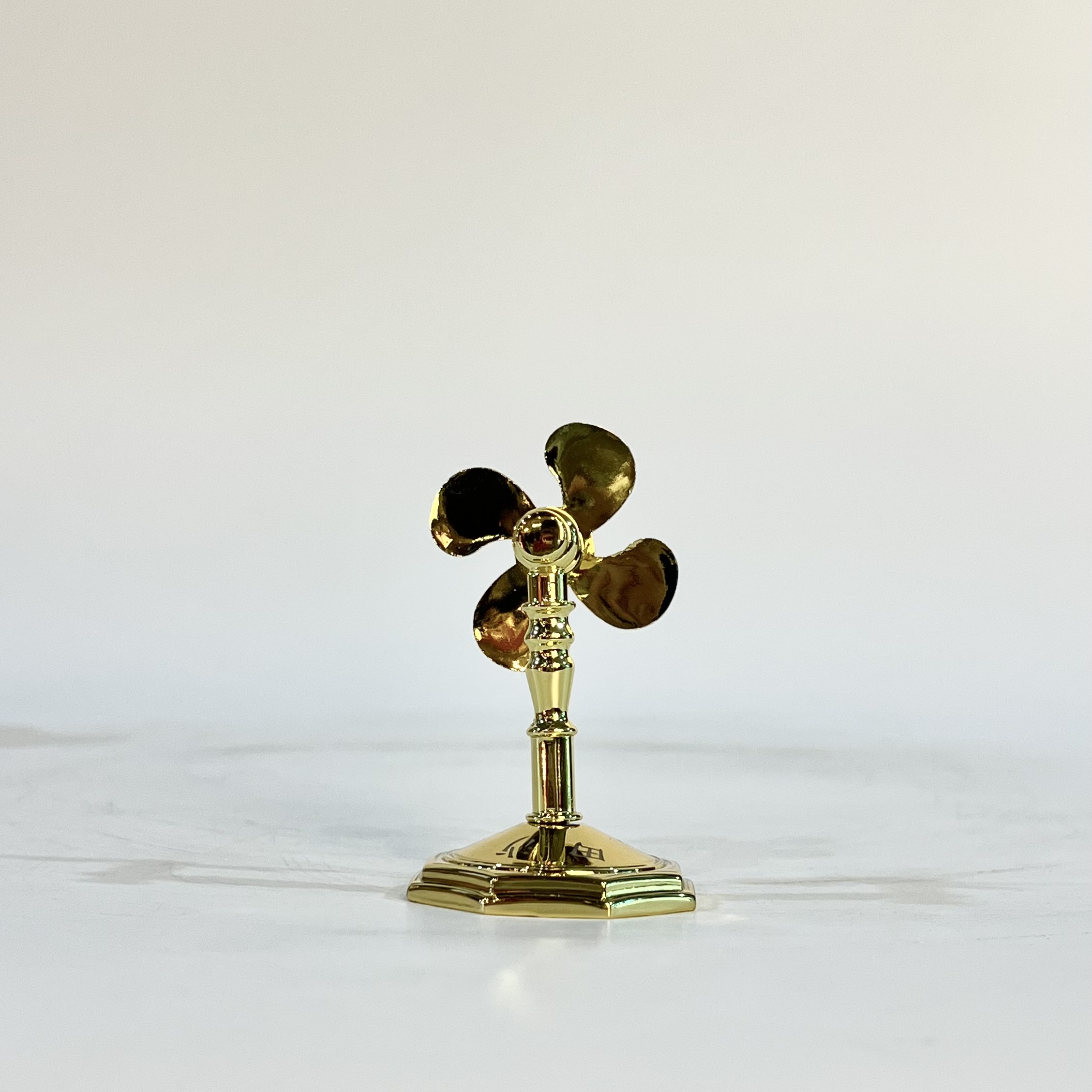 กังหัน สูง 3 นิ้ว