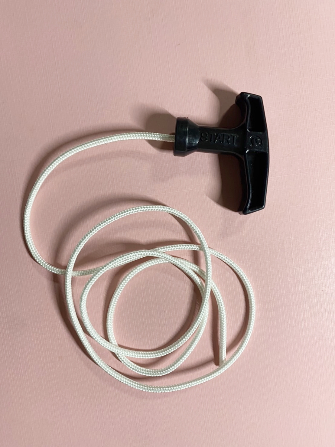 มือดึงสตาร์ทเครื่องตัดหญ้า+เชือกขนาด 3 มิล ยาว 1เมตร