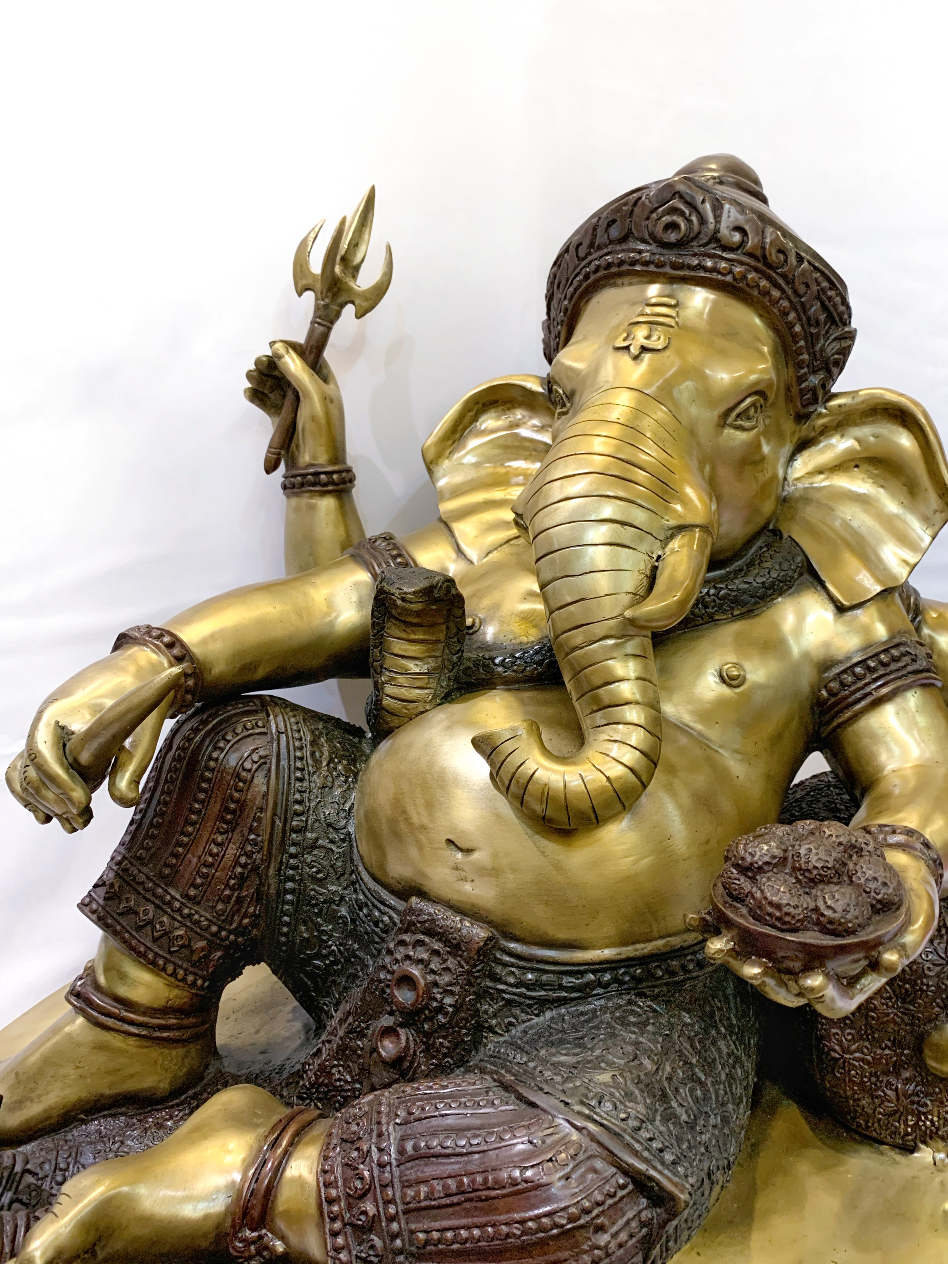 พระพิฆเนศ ปางเสวยสุข หน้าตัก 18 นิ้ว