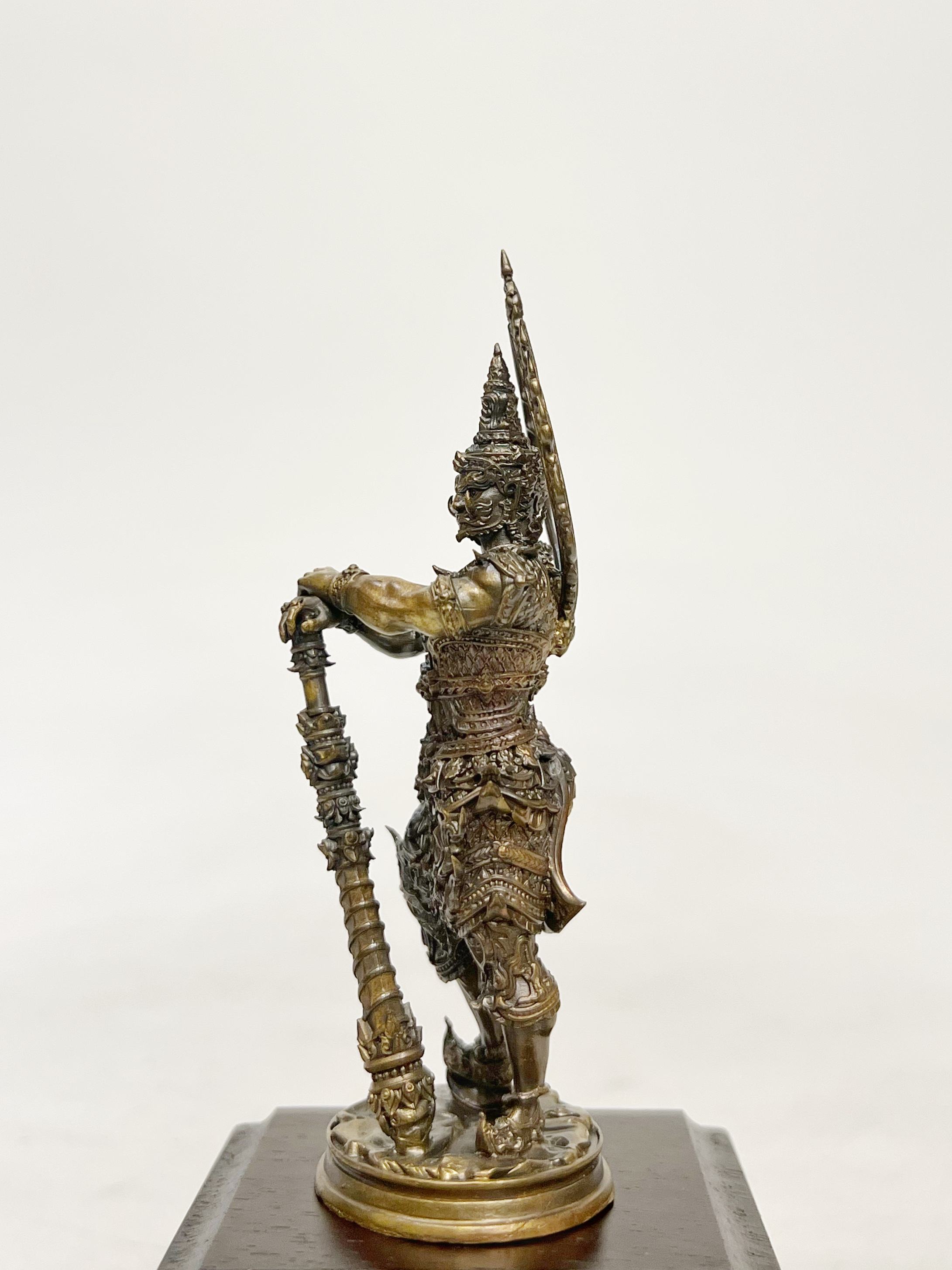 ท้าวเวสสุวรรณ สูง 4 นิ้ว