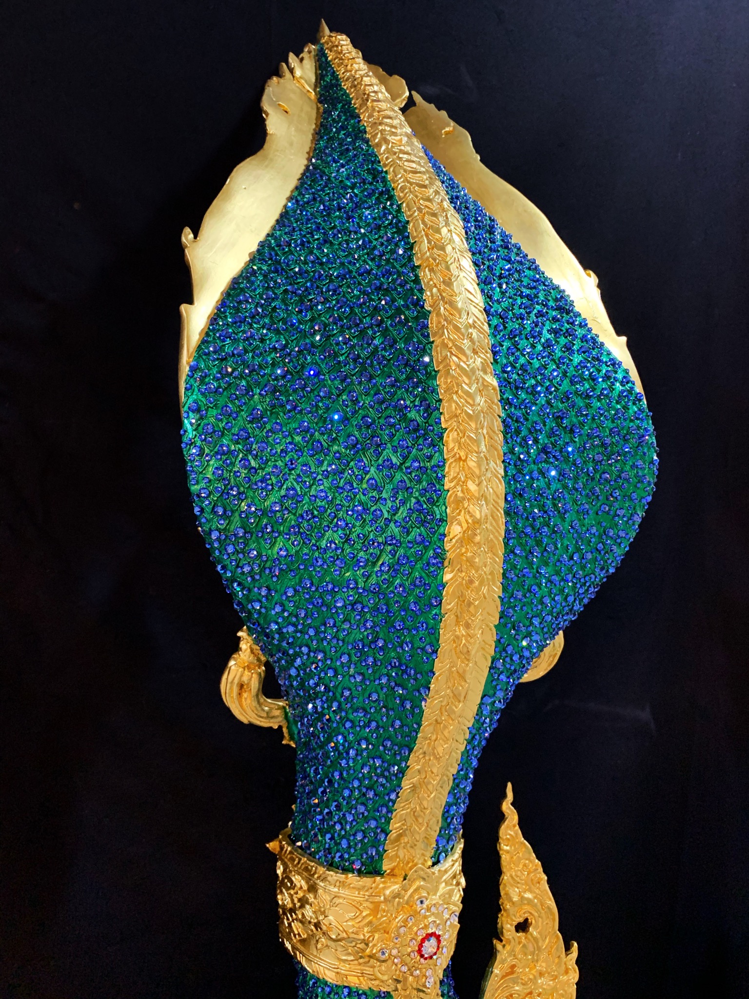 พญานาค สูง 159 cm.