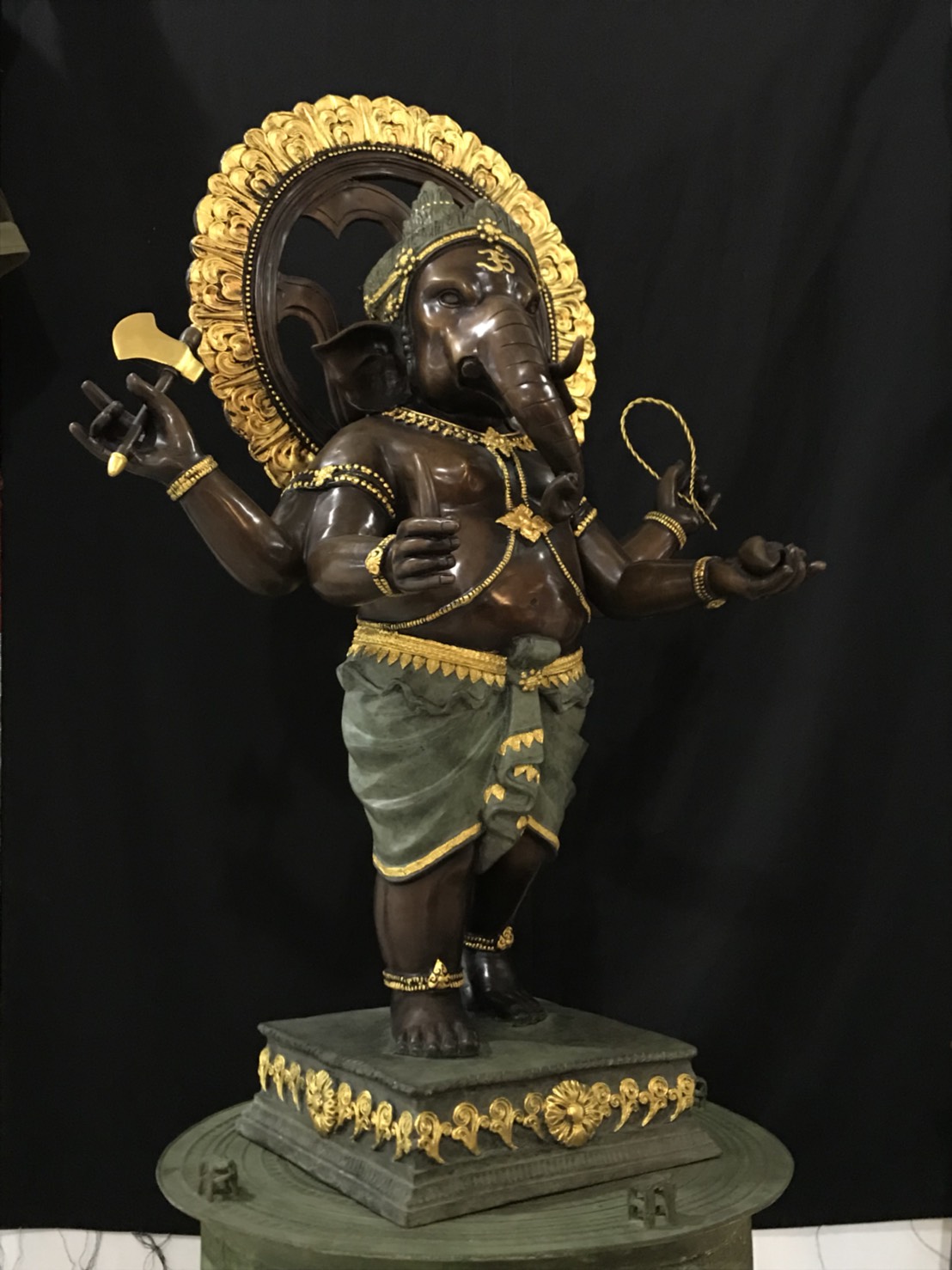 พระพิฆเนศ ปางเอกทันตะ หน้าตัก 16 นิ้ว