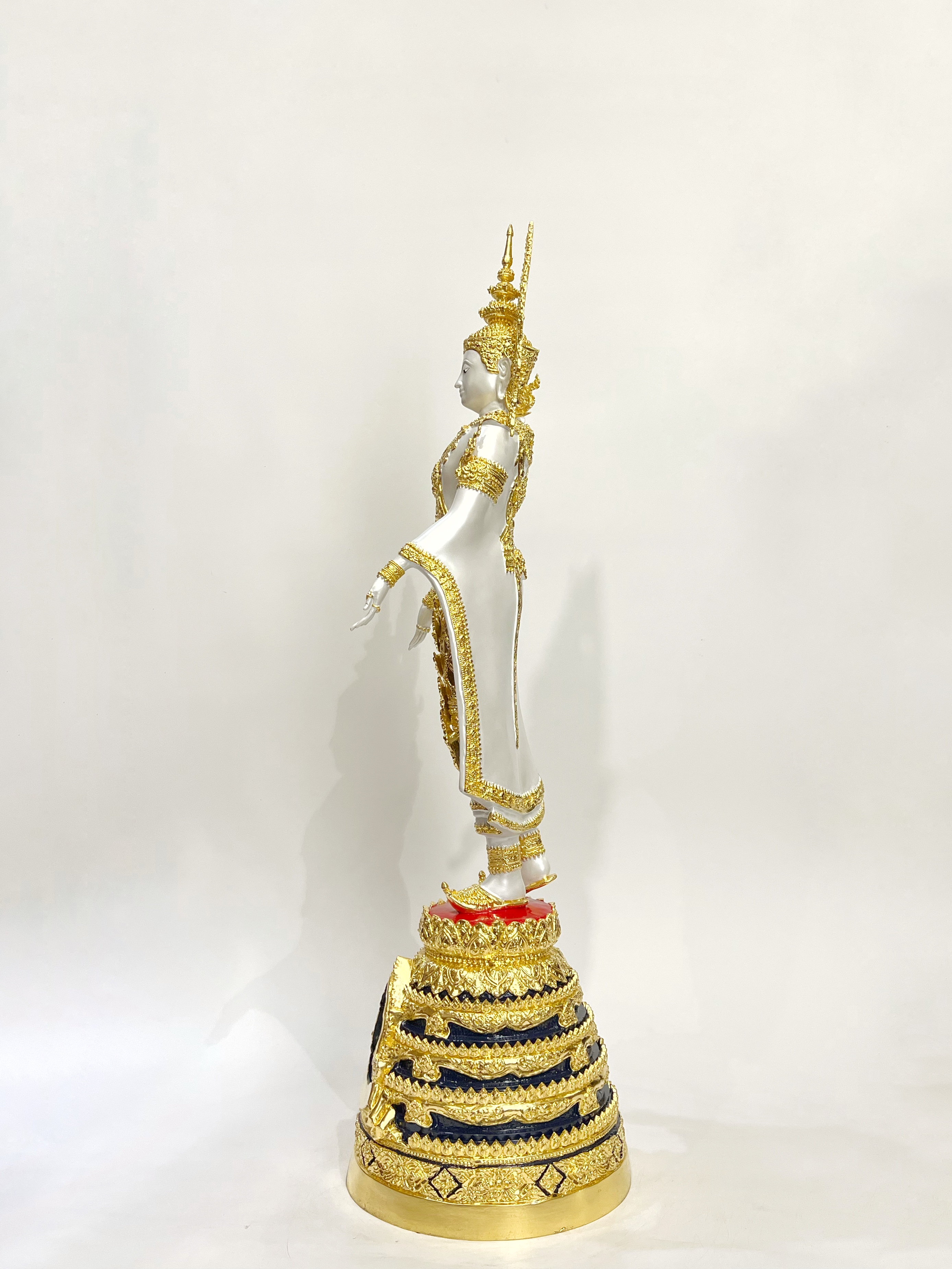 พระพุทธมหาจักรพรรดิ ปางเปิดโลก สูง 32 นิ้ว