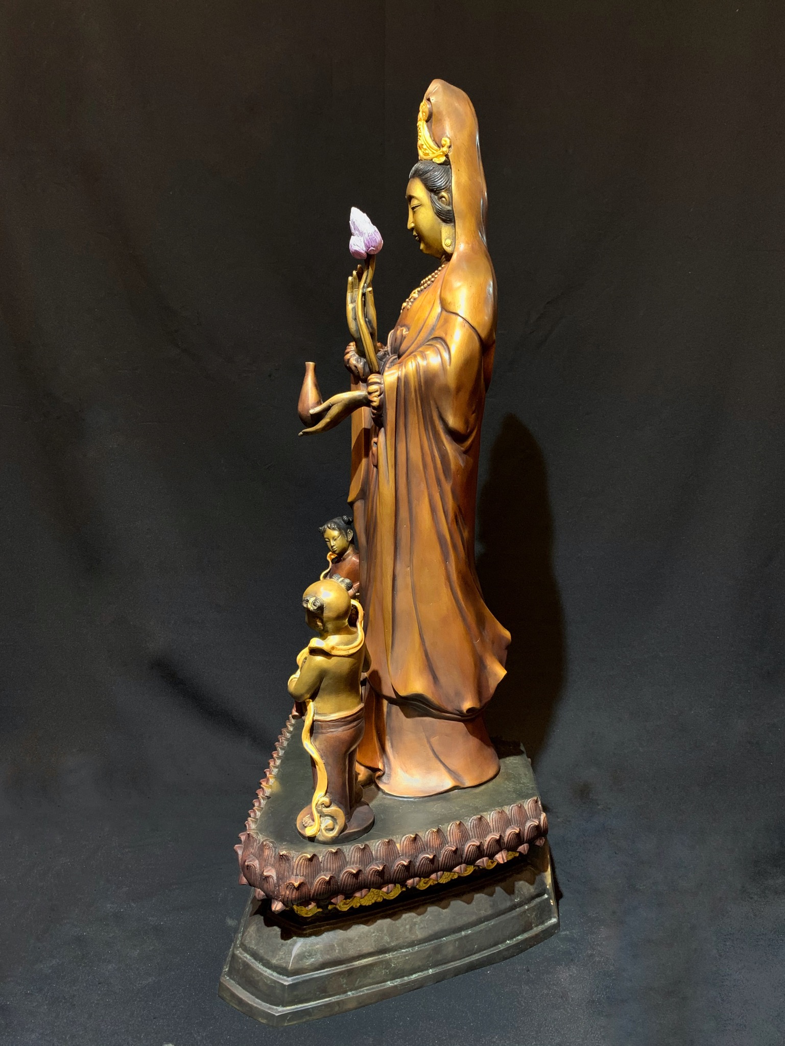 พระโพธิสัตว์กวนอิม ศาลเจ้าแม่กวนอิม(ตำหนักโชคชัย4)