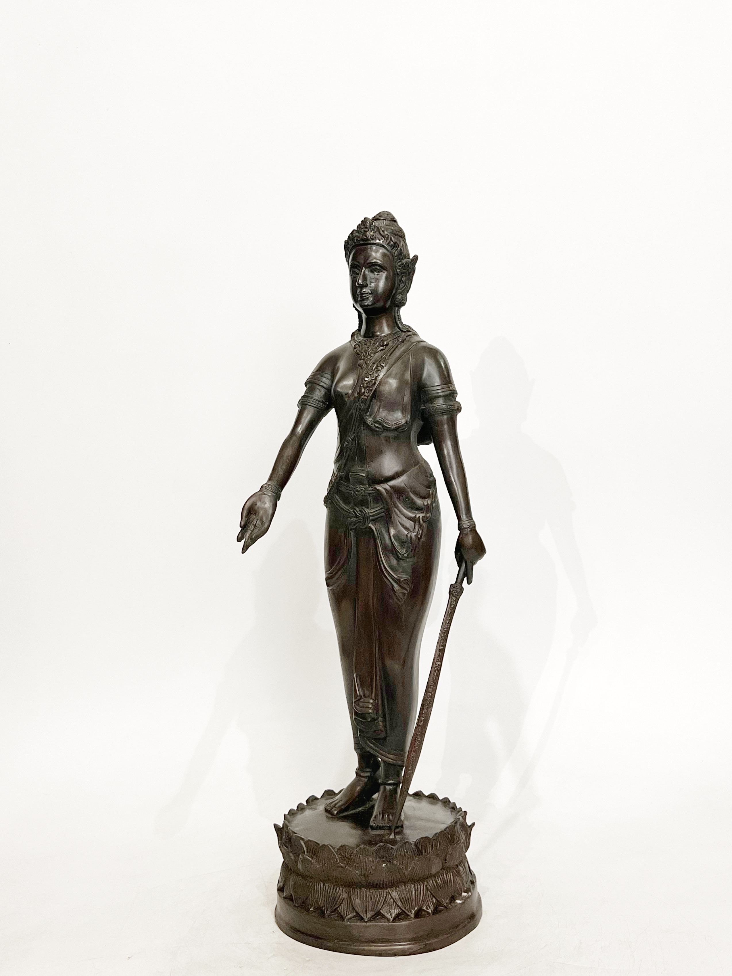 พระนางจามเทวี หน้าตัก 9 นิ้ว