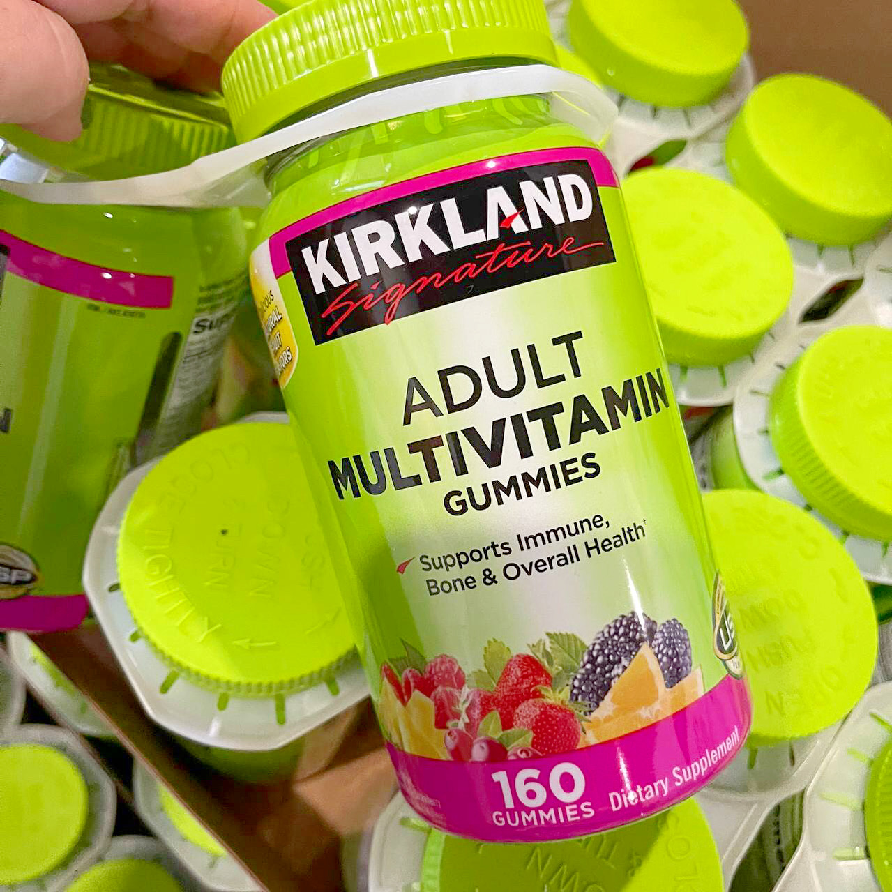 Kirkland Signature Adult Multivitamin Gummies (160 Gummies)