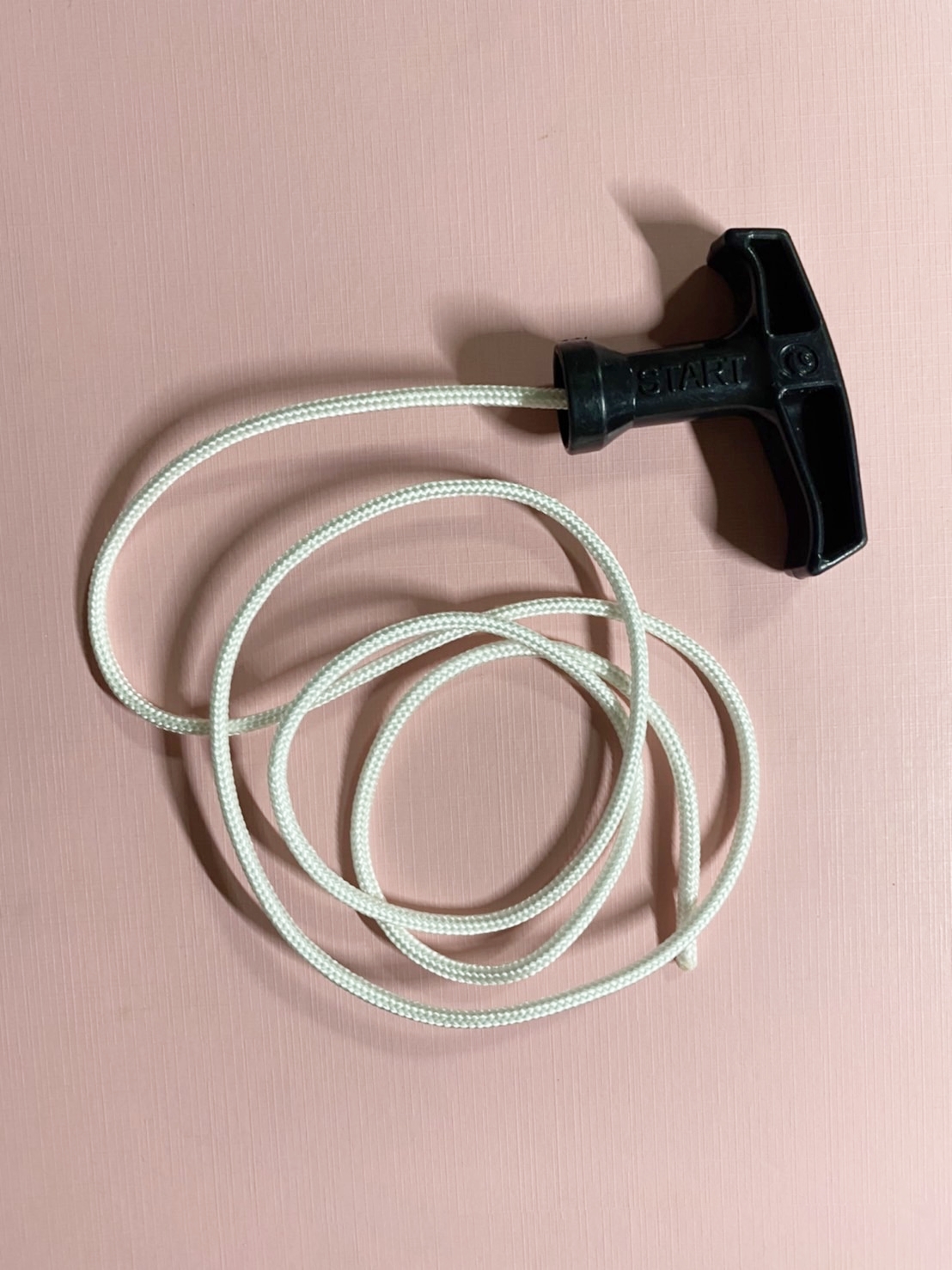 มือดึงสตาร์ทเครื่องตัดหญ้า+เชือกขนาด 3 มิล ยาว 1เมตร