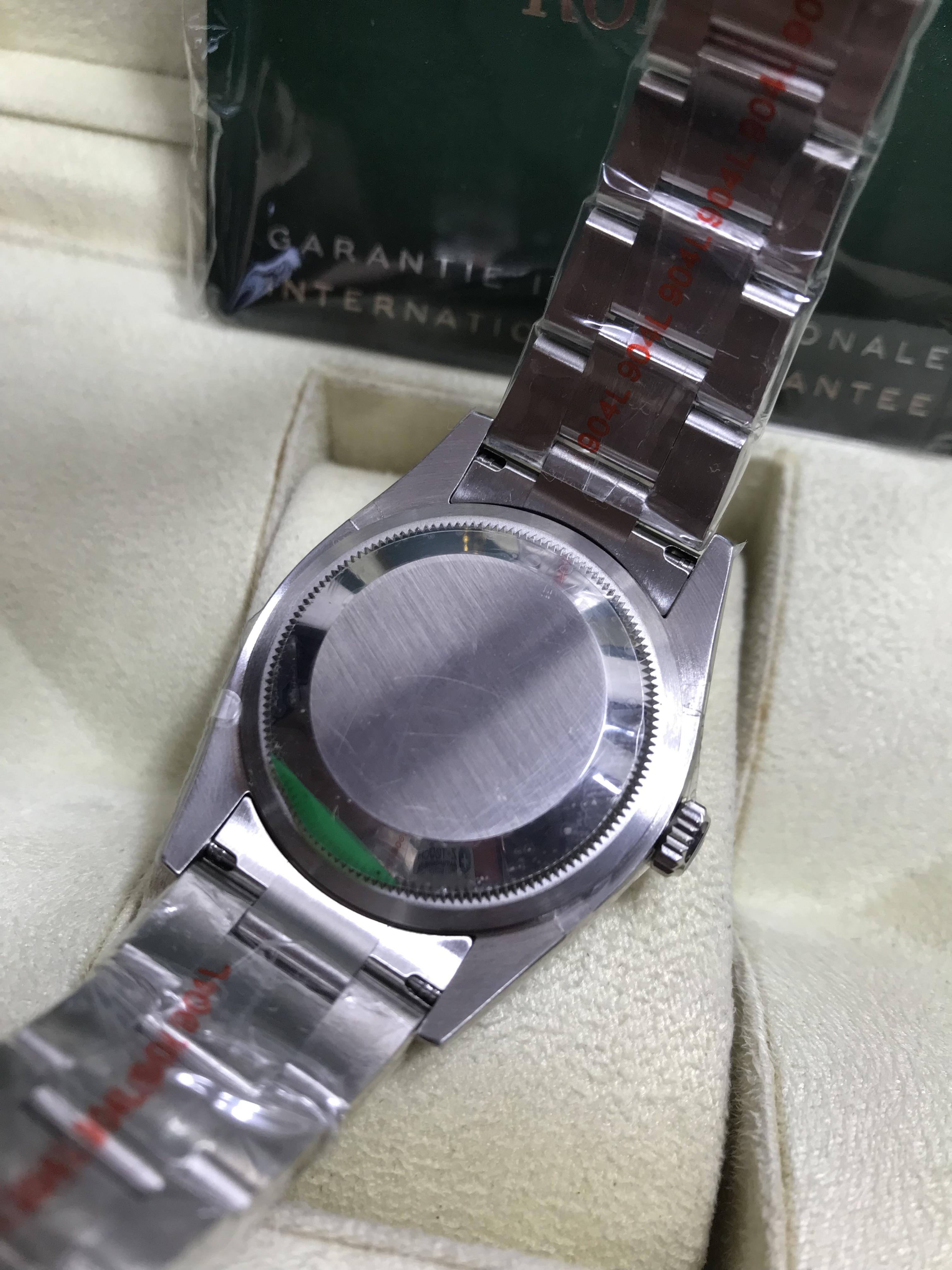 Rolex Oyster Perpetual 36 (Swiss EW)