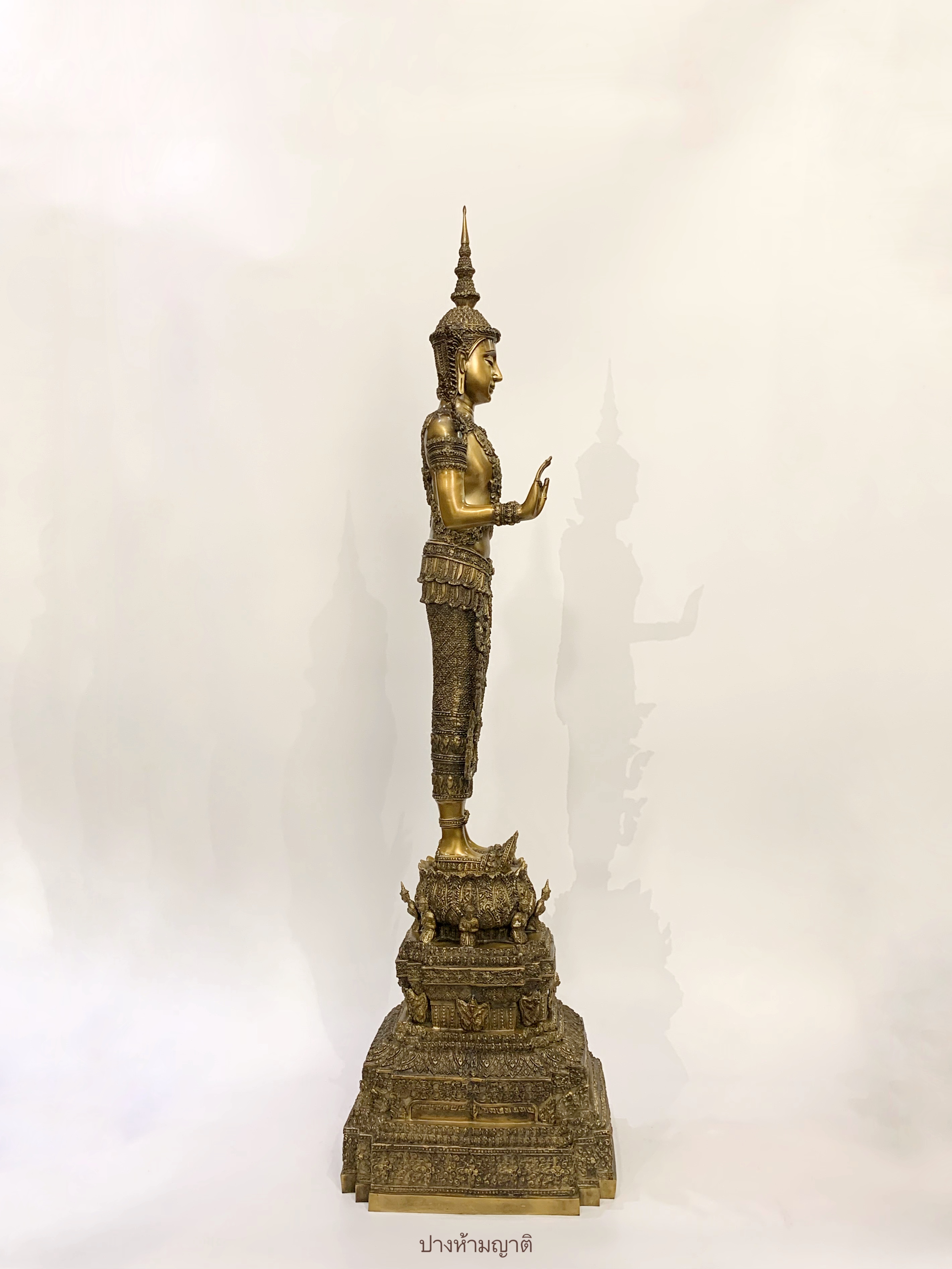 พระพุทธรูป ปางห้ามญาติ ทรงเครื่องจักรพรรดิ์ หน้าตัก 9 นิ้ว