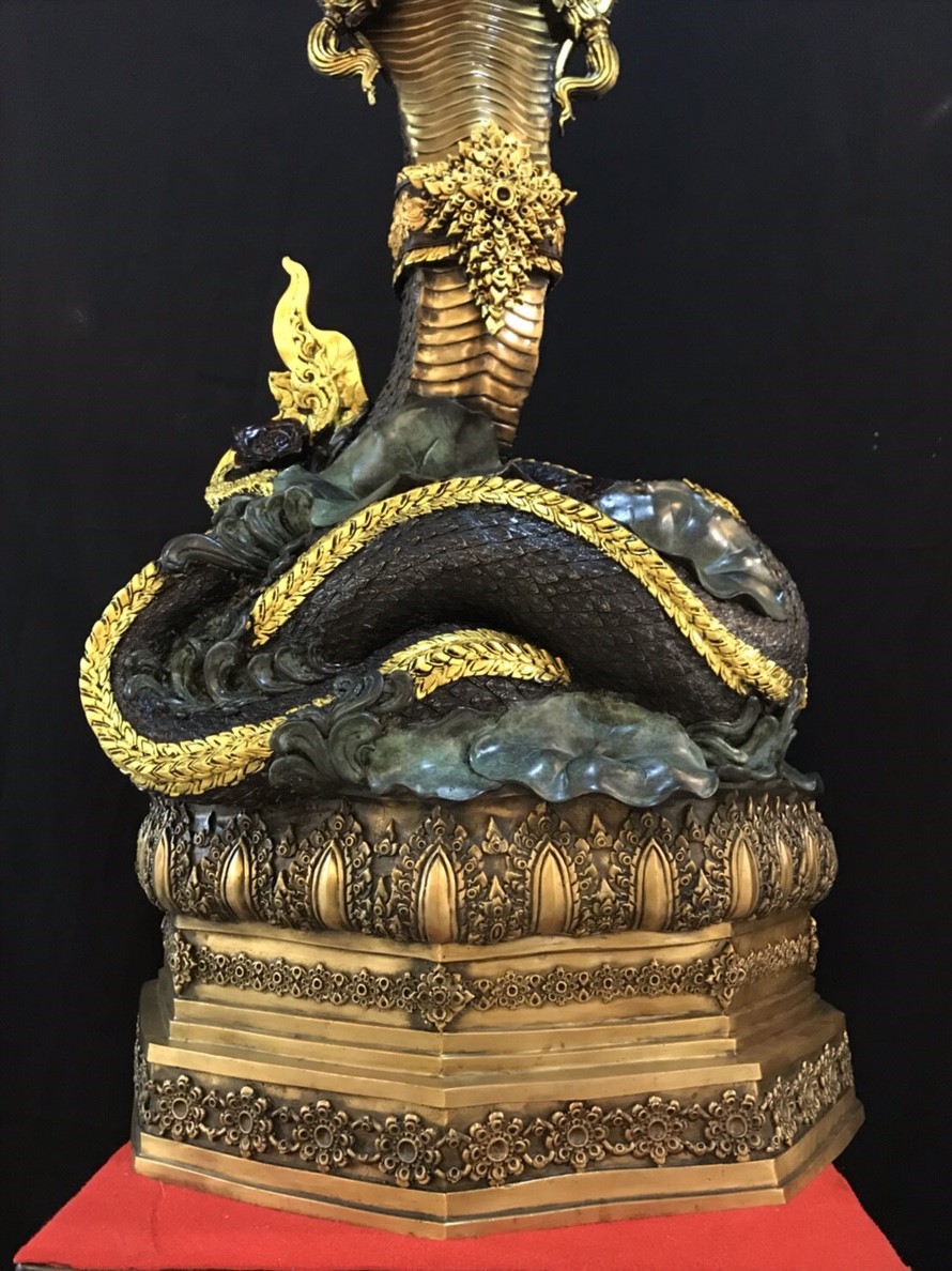 พญานาค สูง 149 cm.