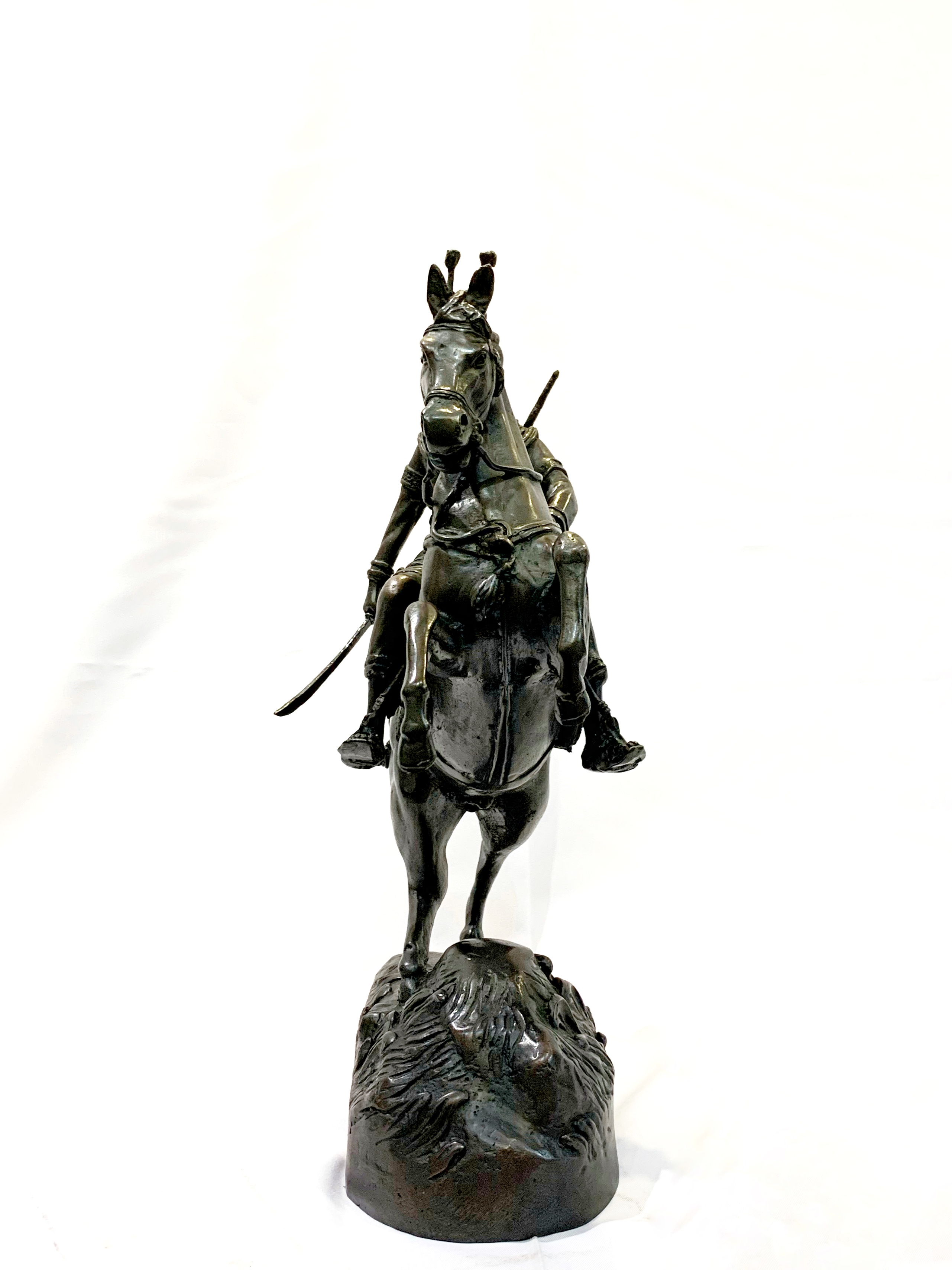 พระนเรศวรมหาราชทรงม้าศึก