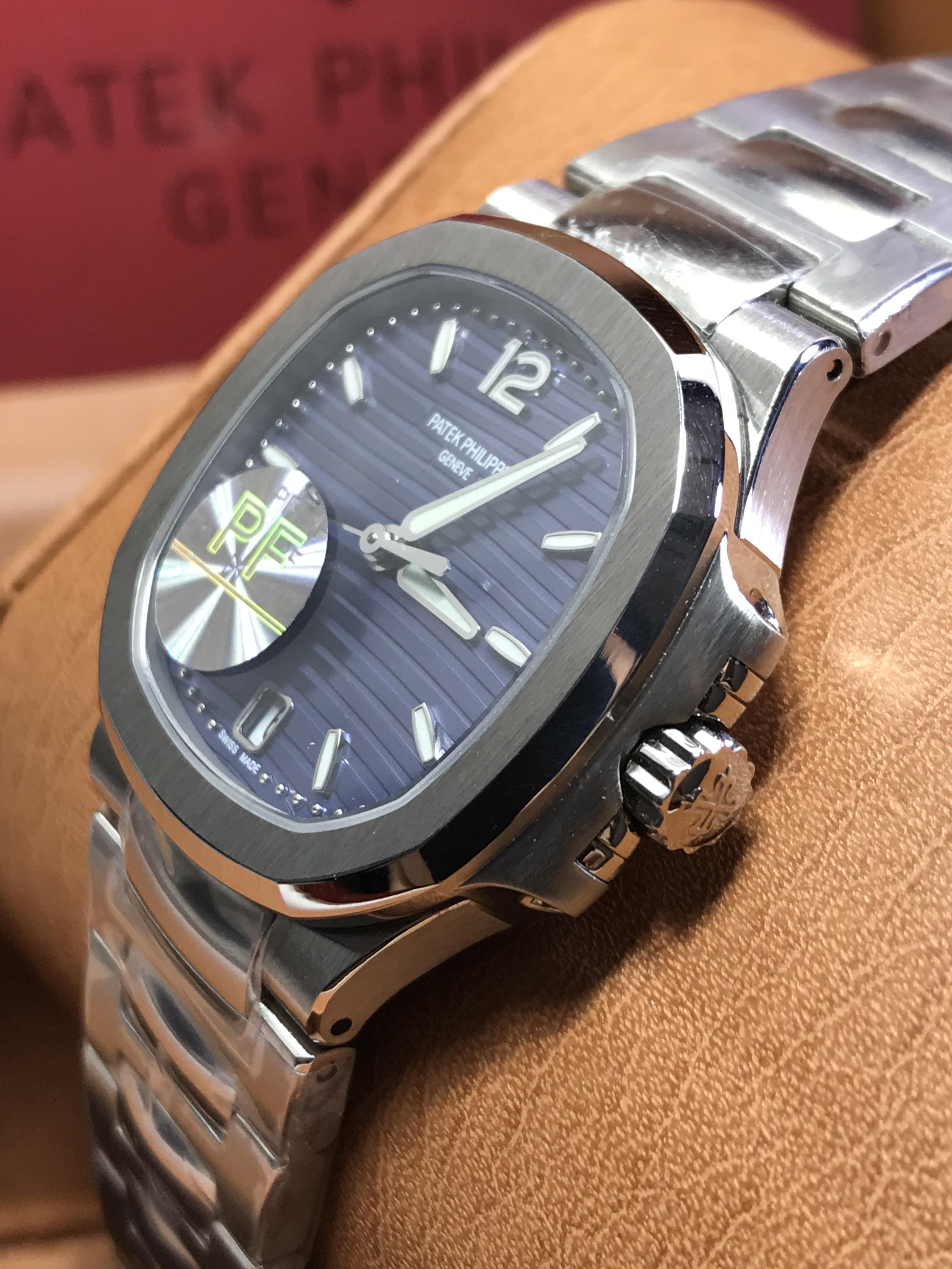Patek Philippe Nautilus (Swiss)