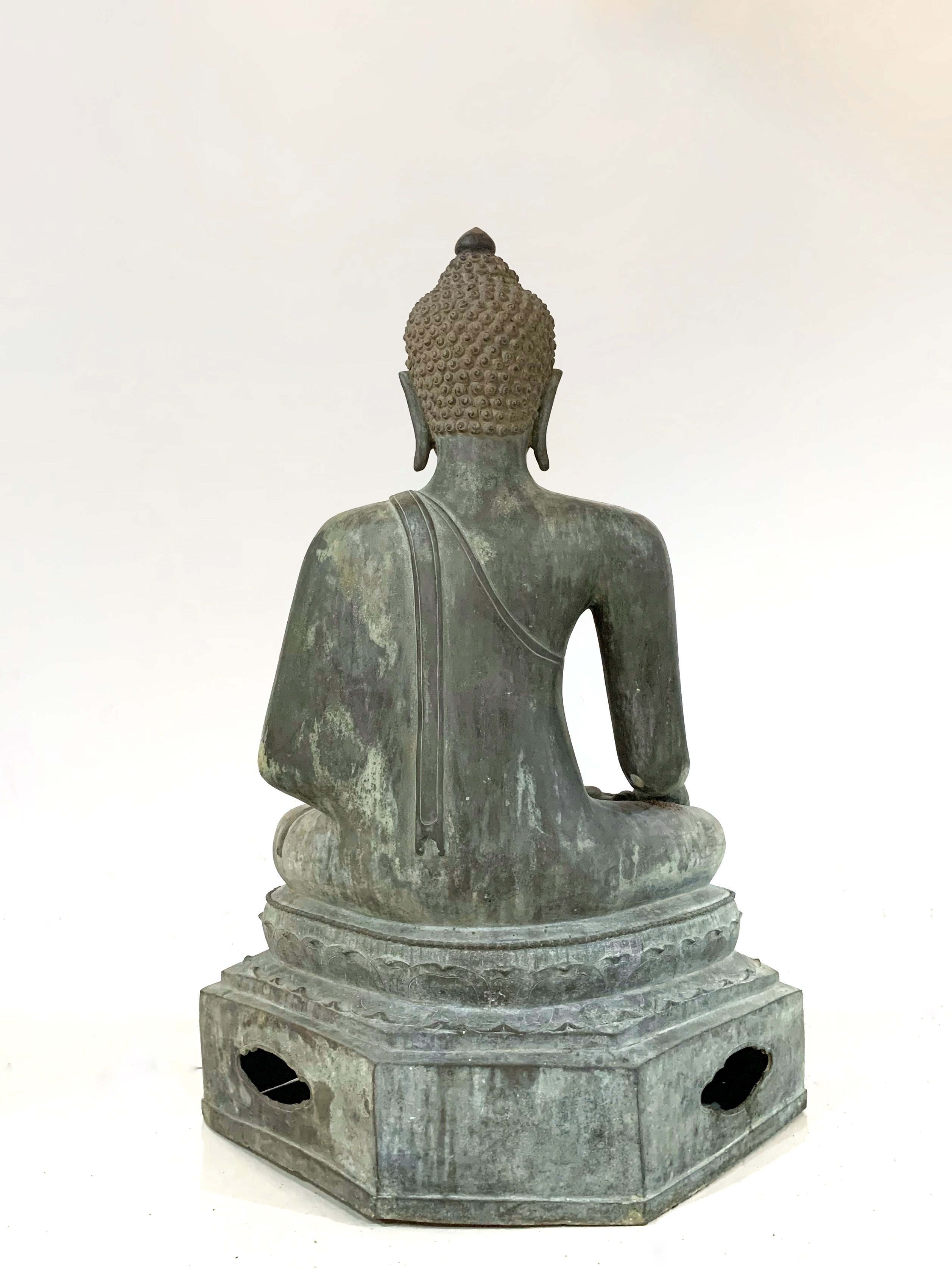 พระพุทธรูปเชียงแสน หน้าตัก 20 นิ้ว