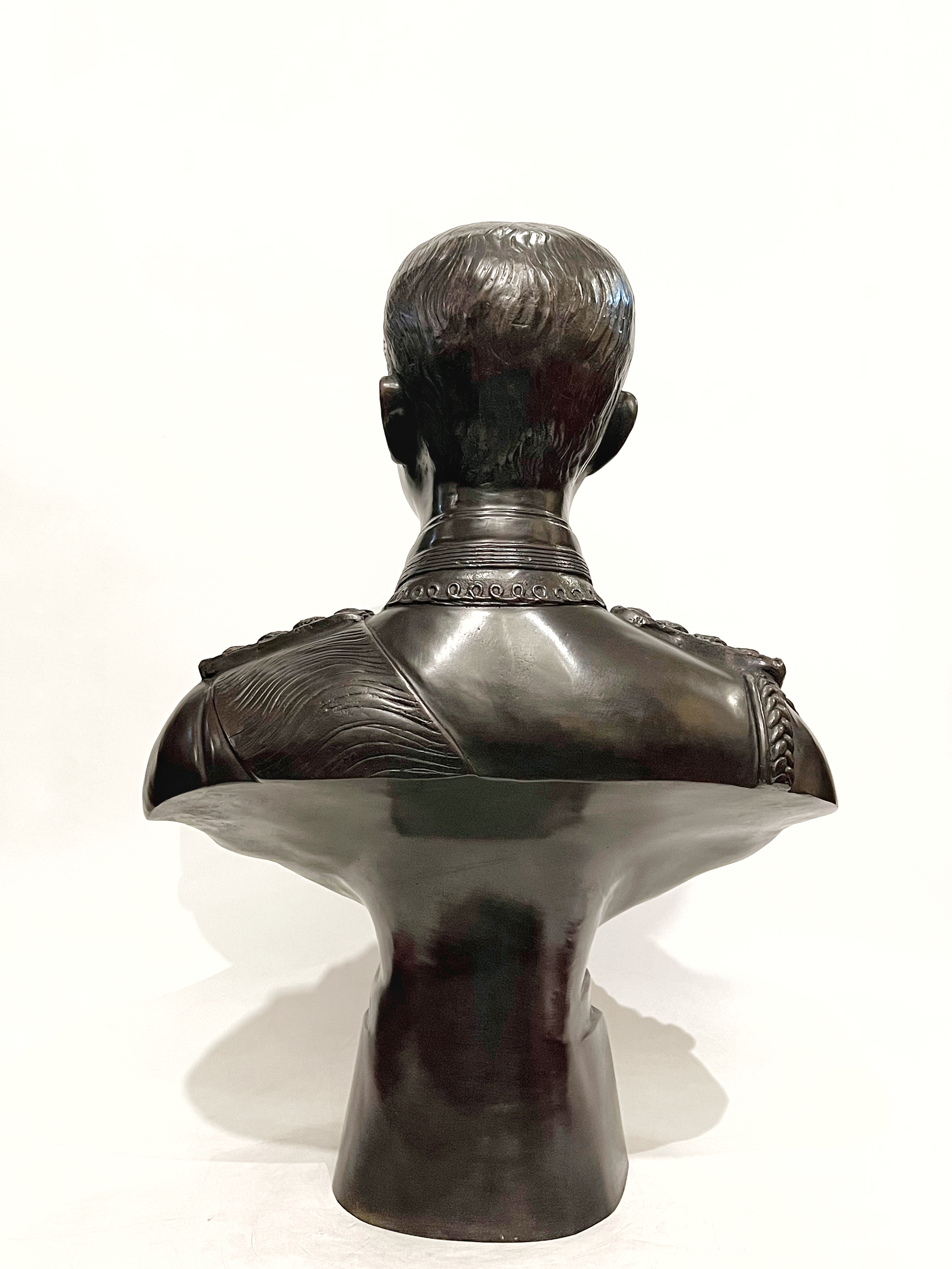 รัชกาลที่ 5 ครึ่งพระองค์ (ขนาดเท่าจริง)