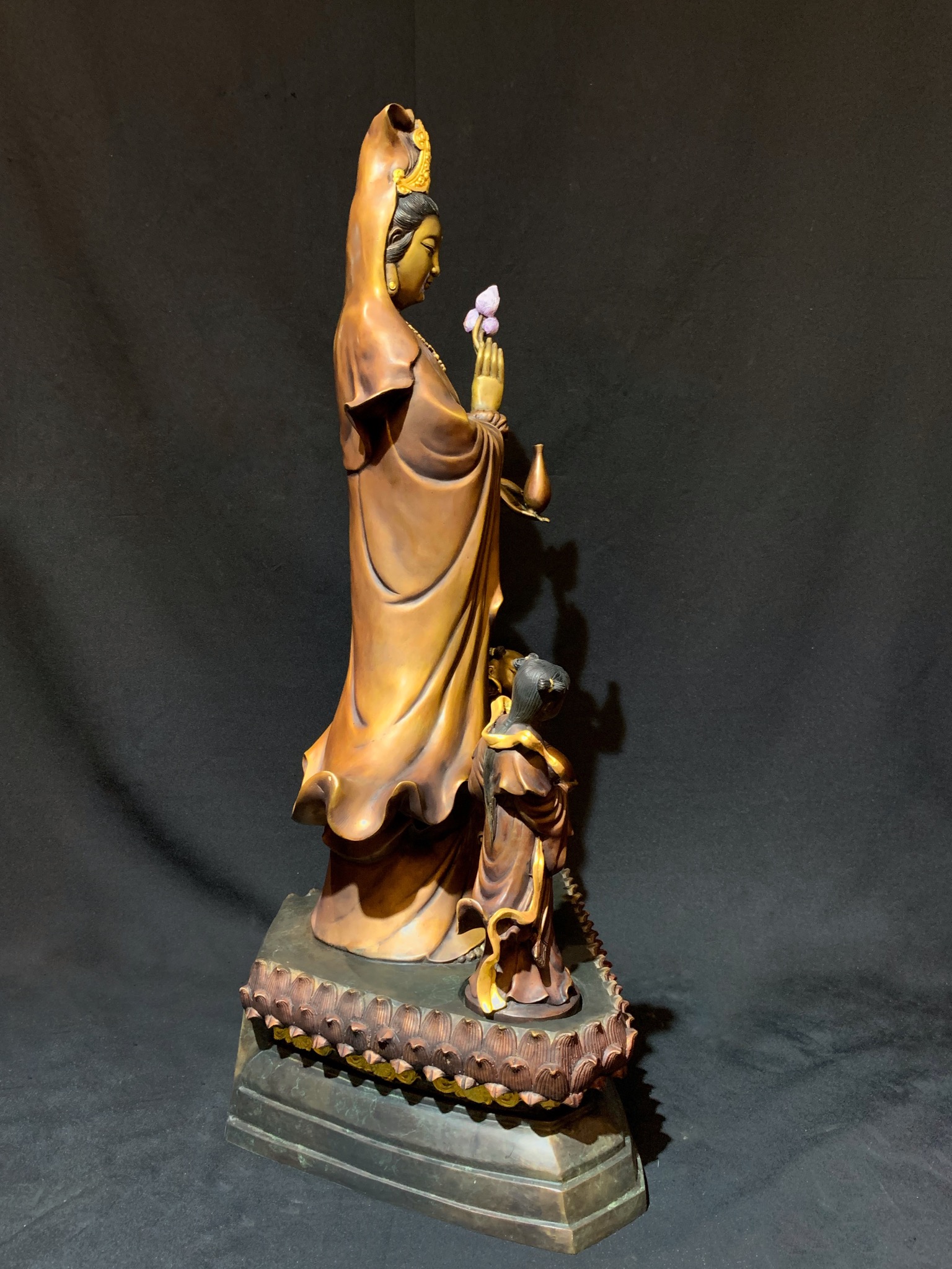 พระโพธิสัตว์กวนอิม ศาลเจ้าแม่กวนอิม(ตำหนักโชคชัย4)