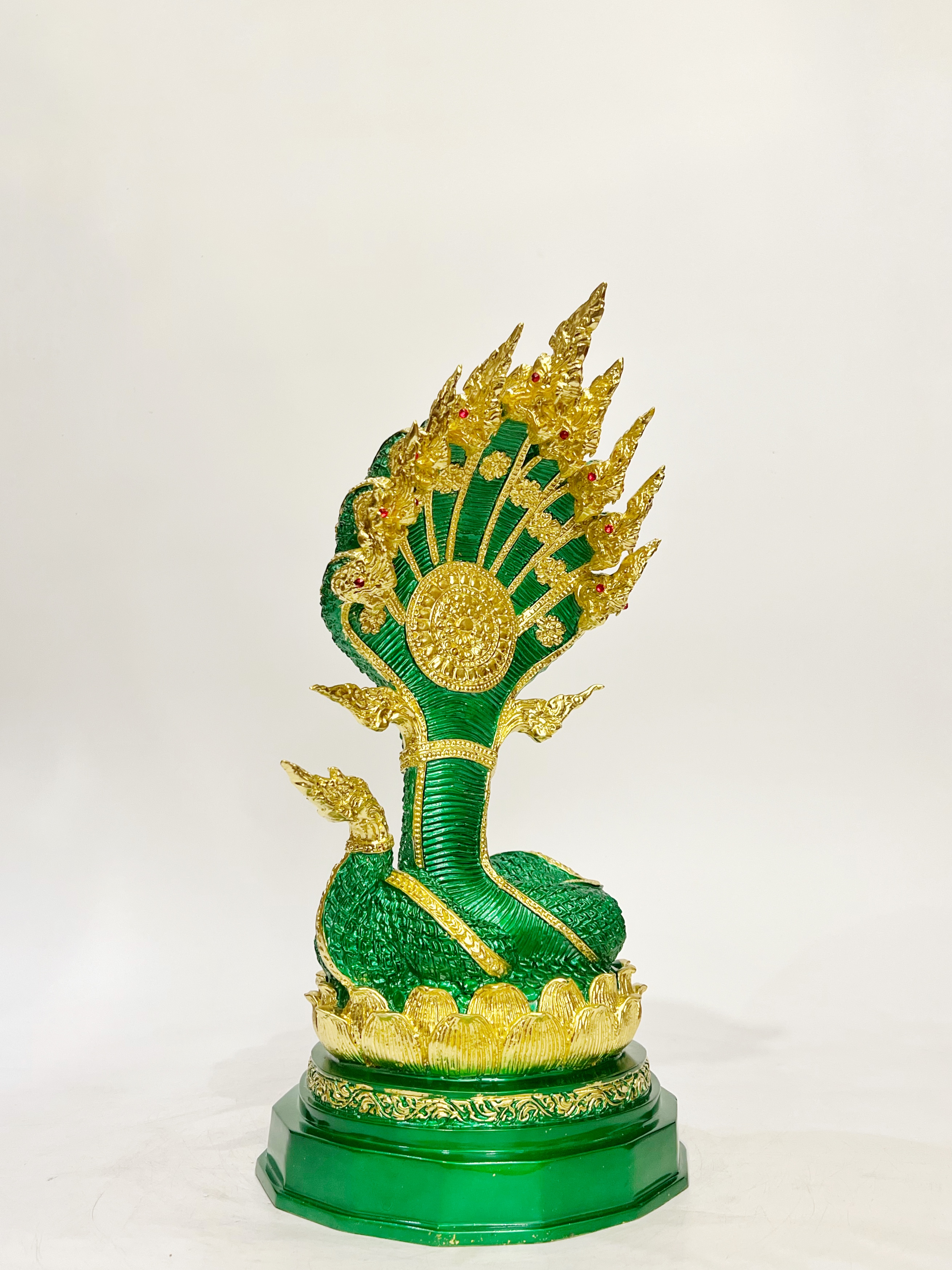 พญานาค 9 เศียร