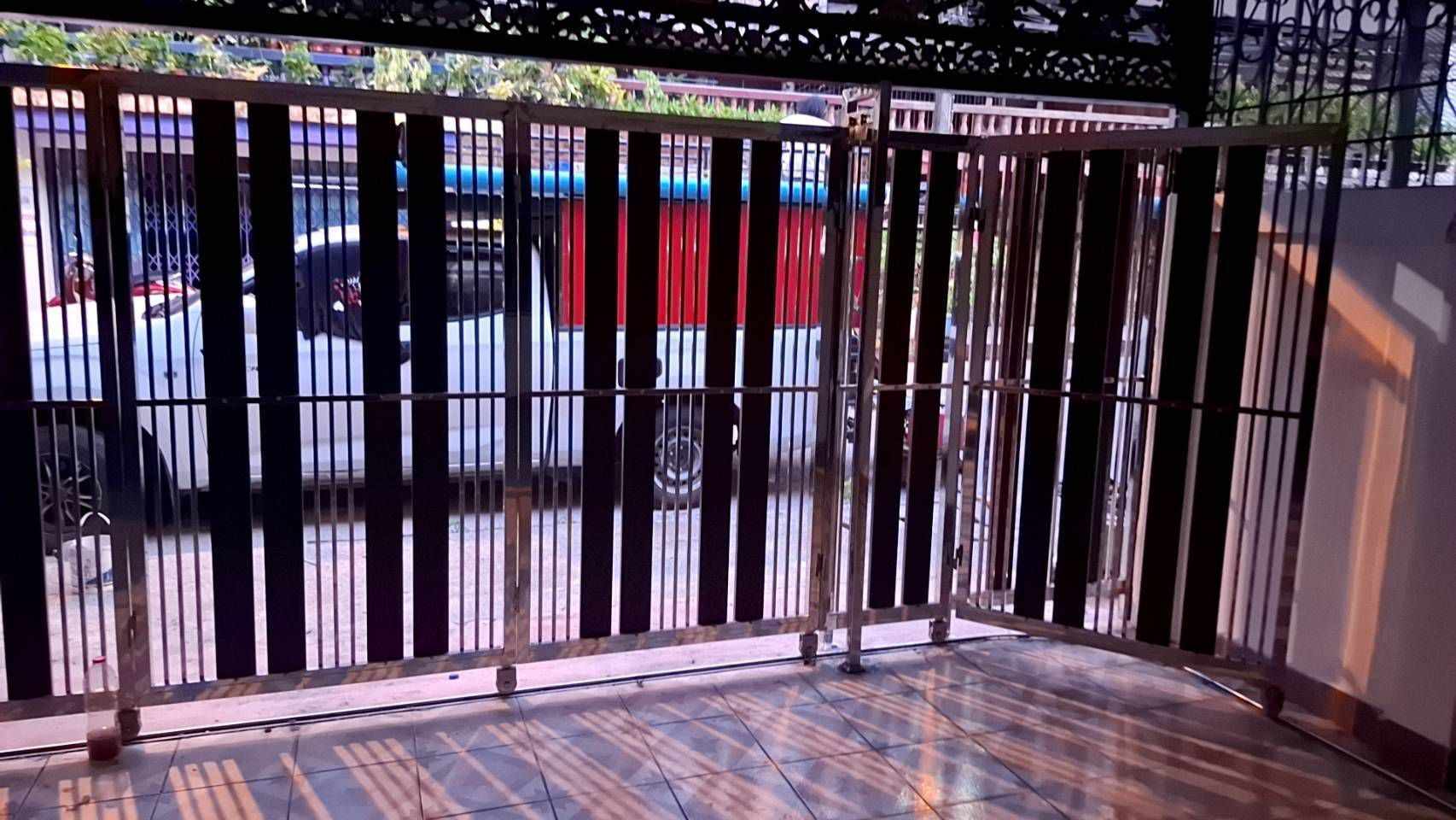 ประตูรีโมท มอเตอร์รีโมท ประตูรั้วไฟฟ้า (เขตดอนเมือง) กรุงเทพ และปริมณฑล ช่างสแตนเลส (กทม.) 0951955898