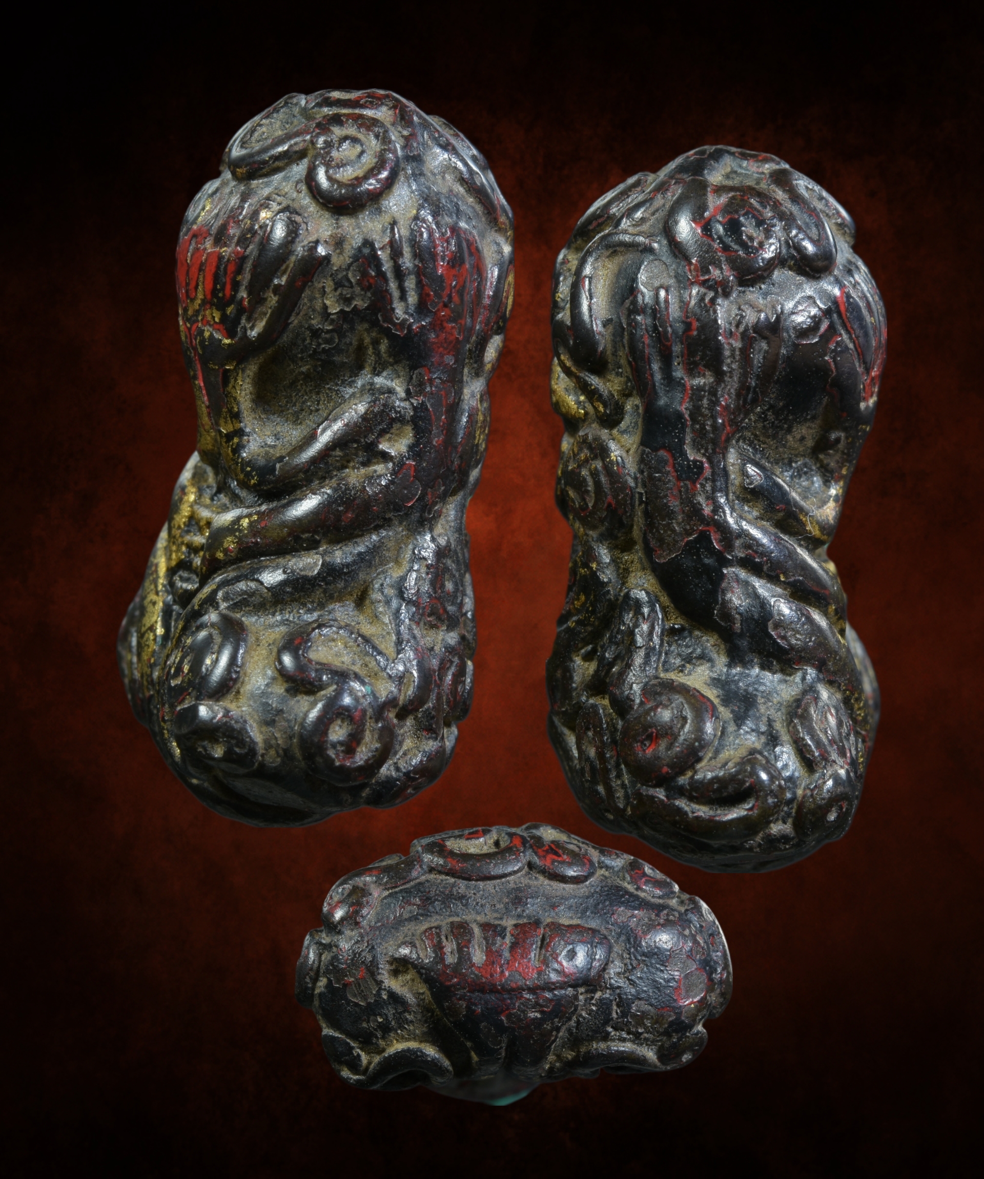 พระปิดตา หลวงปู่เอี่ยม เนื้อสำริด