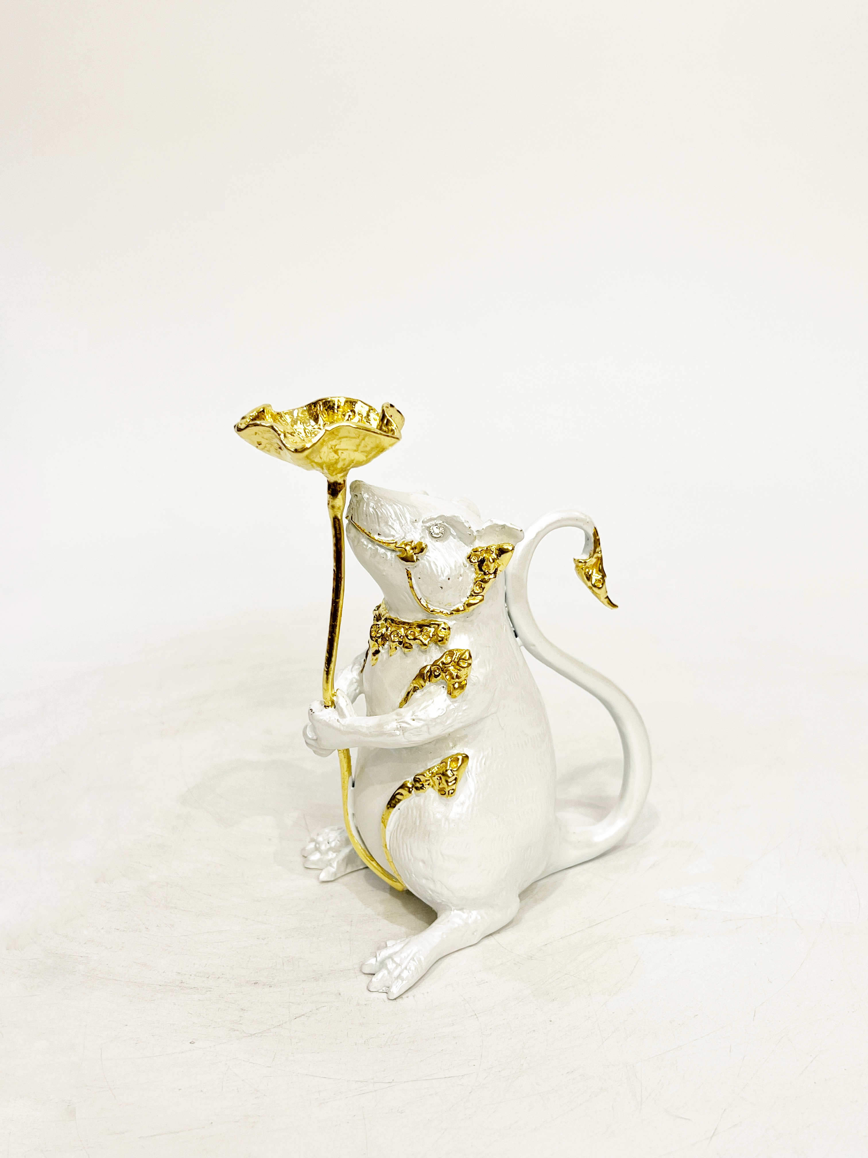 หนูมุสิกะ (ถือใบบัว วางกำยาน)