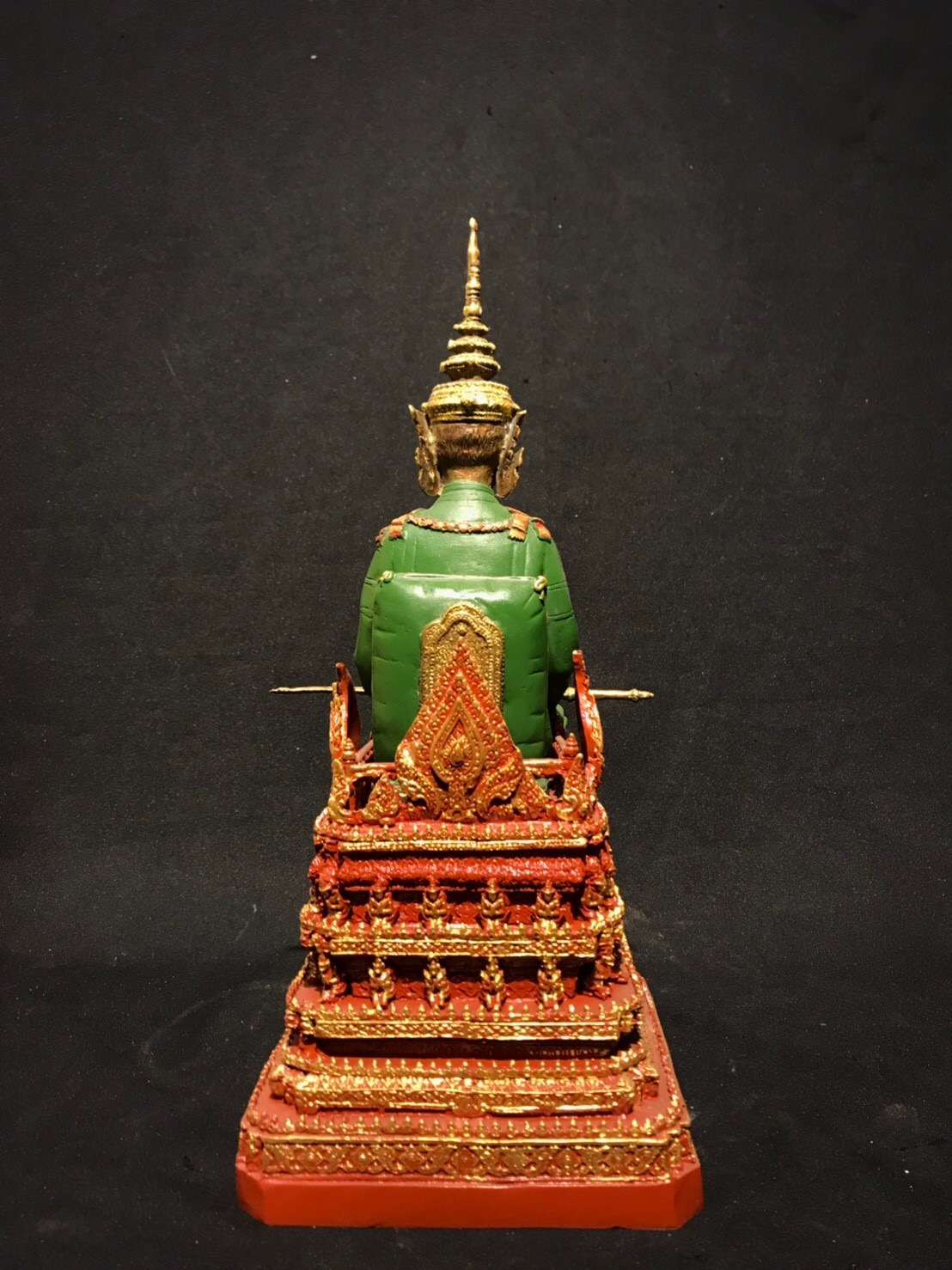 รัชกาลที่ 9 นั่งบัลลังก์ หน้าตัก 5 นิ้ว