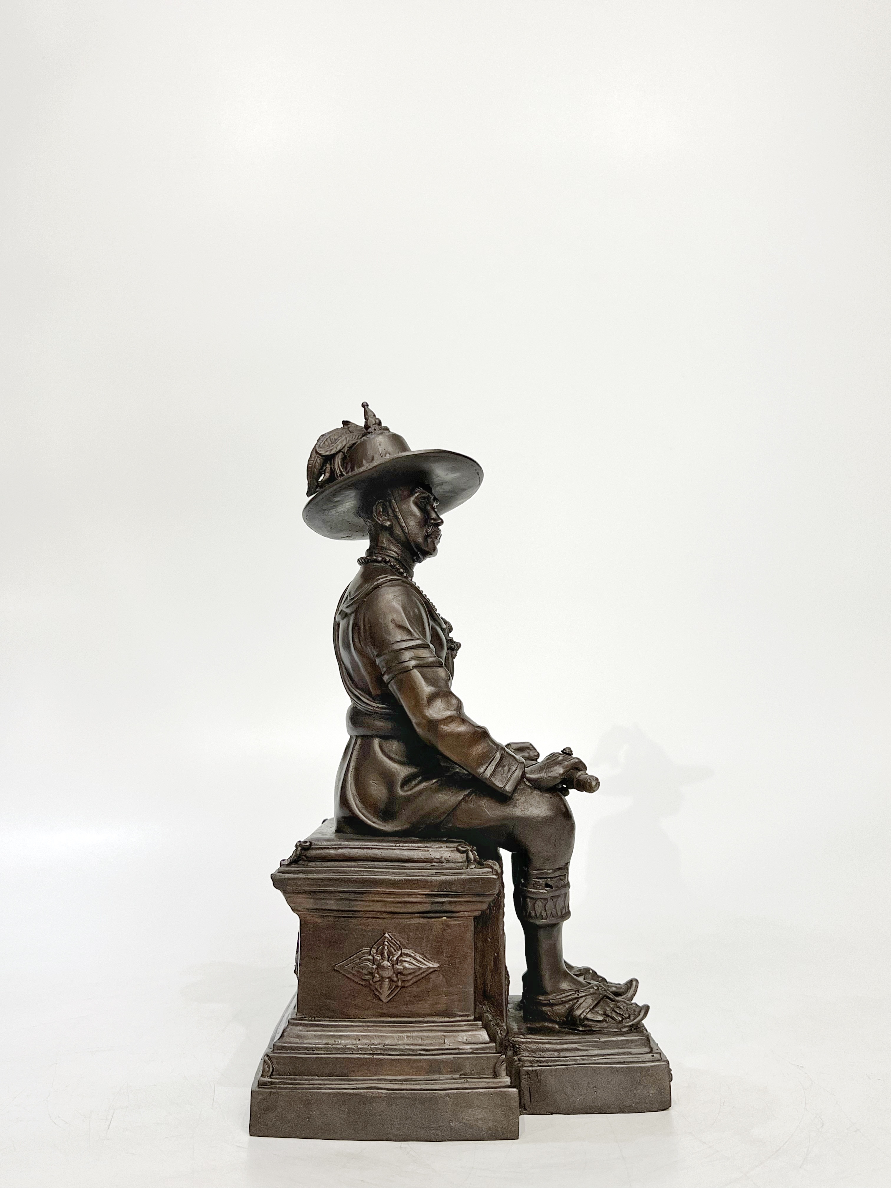 สมเด็จพระเจ้าตากสินมหาราช นั่งบัลลังก์ หน้าตัก 5 นิ้ว (หมายเลข 54)