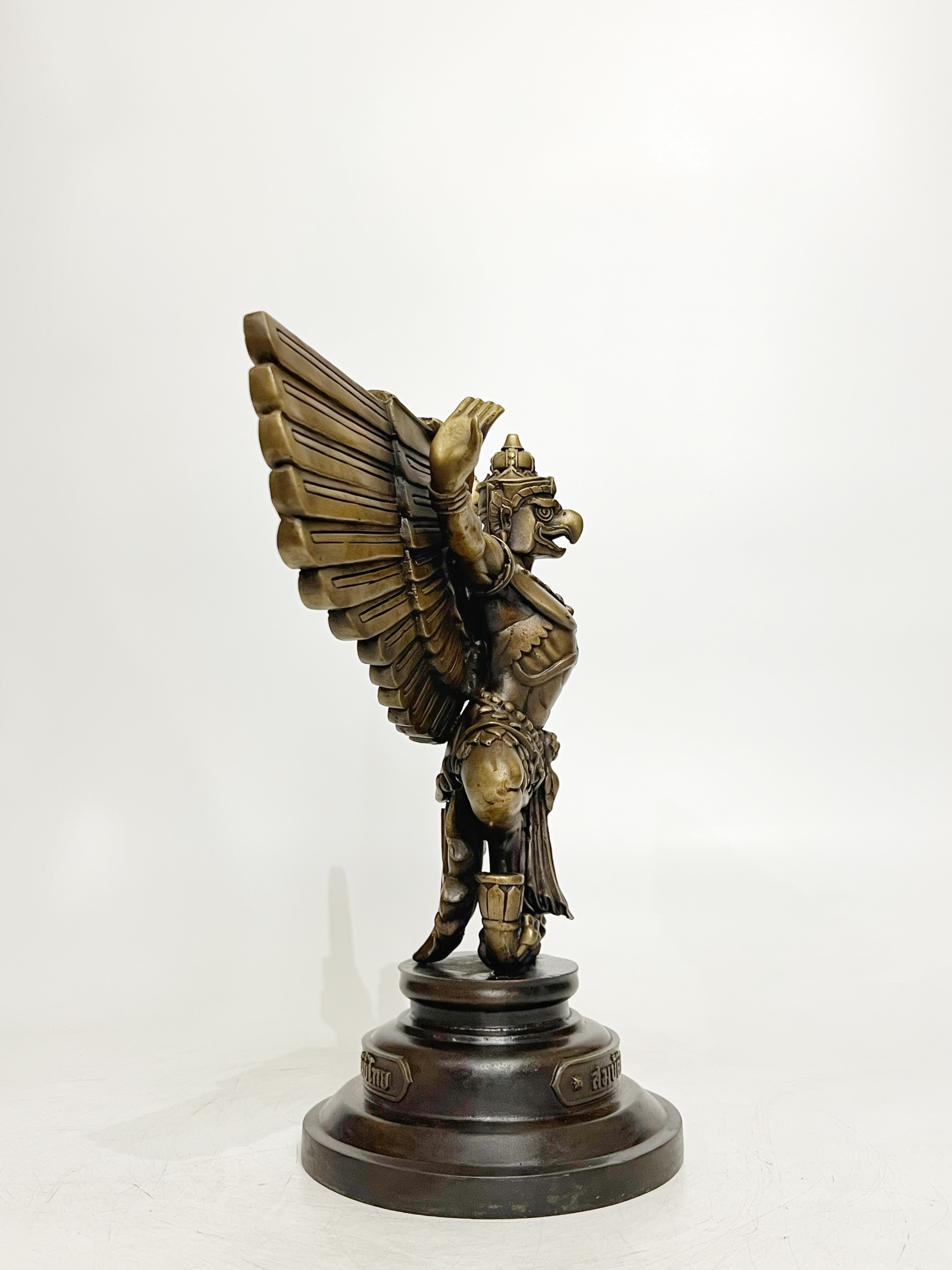 พญาครุฑ สมบัติแผ่นดิน สูง 12 นิ้ว (หมายเลข 254)