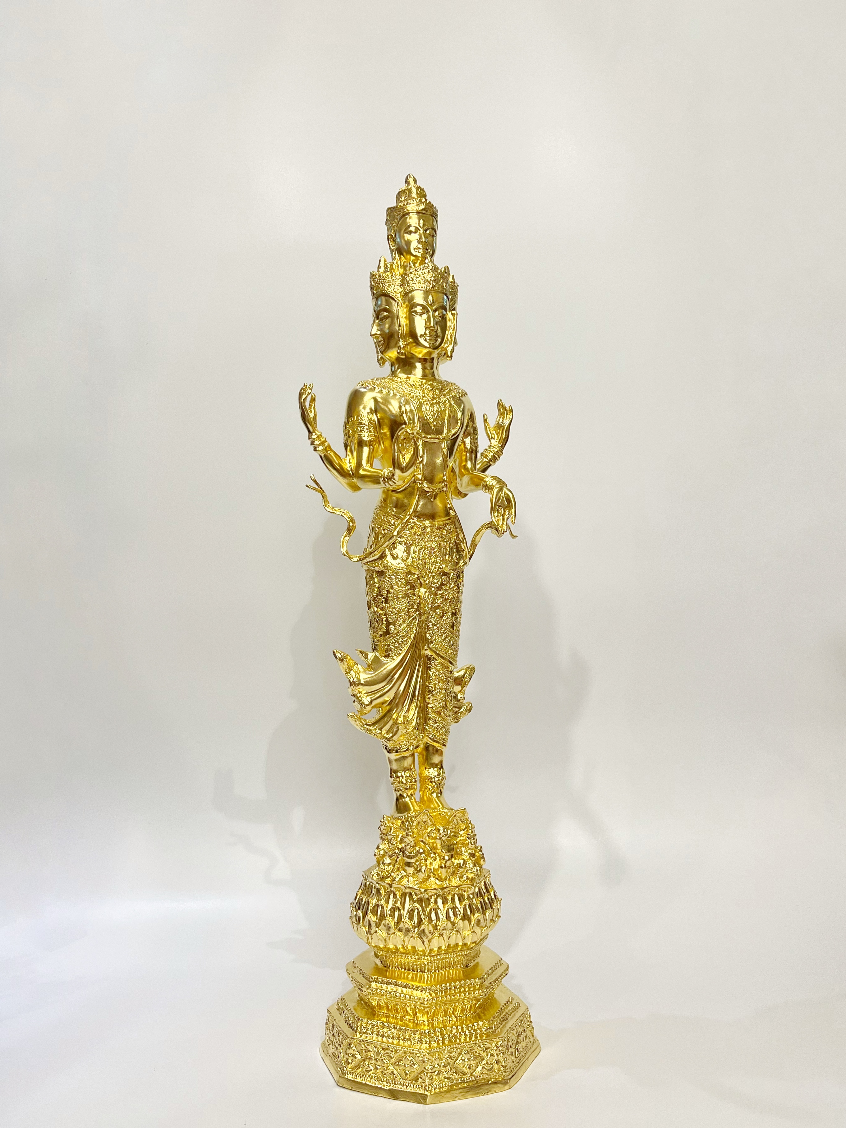 พระตรีมูรติ หน้าตัก 9 นิ้ว