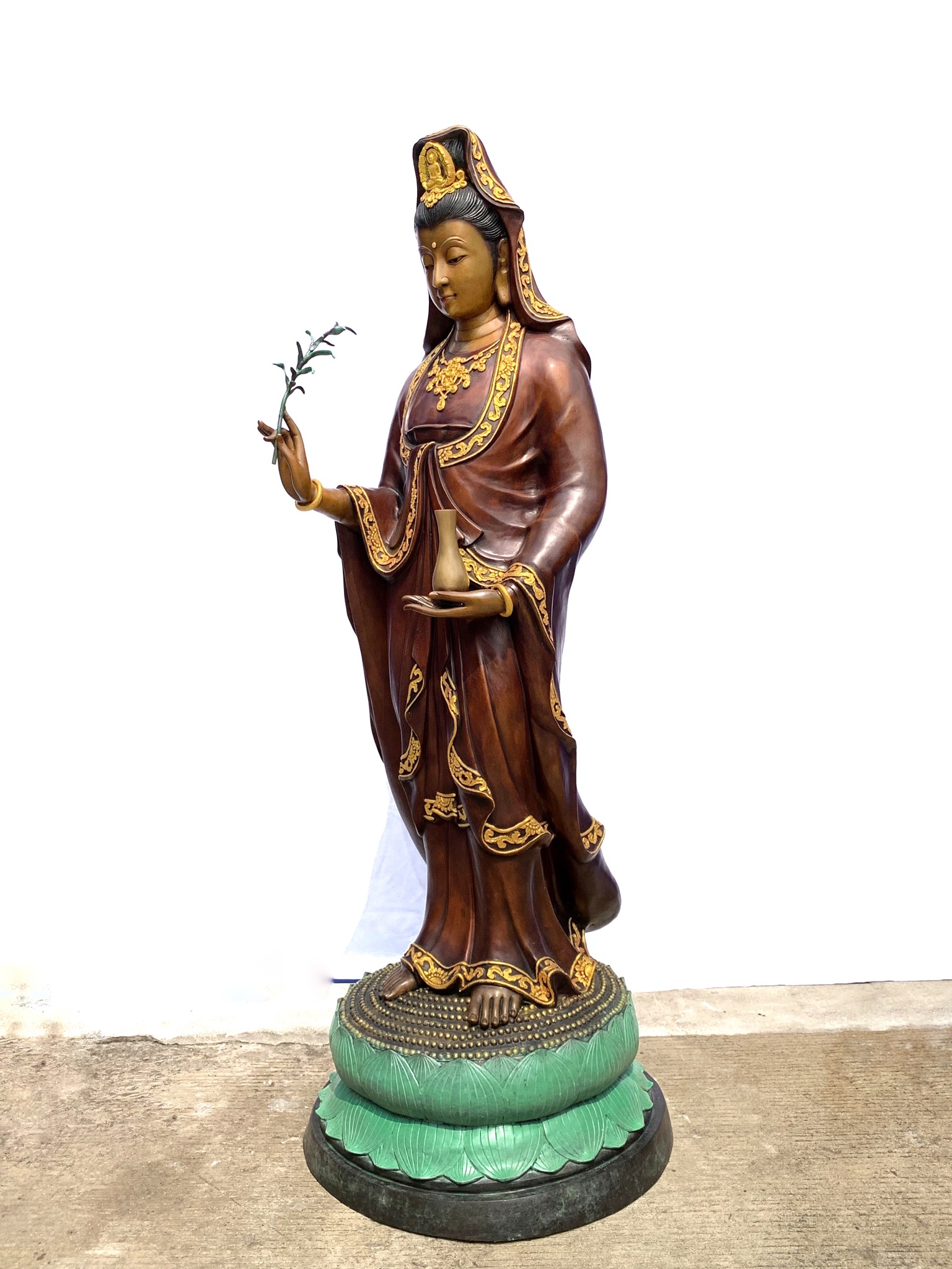 พระโพธิสัตว์กวมอิม สูง 149 cm