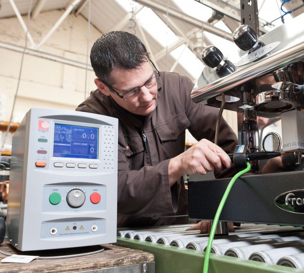 HAL103 เครื่องทดสอบความปลอดภัยของเครื่องใช้ไฟฟ้าในสายการผลิตแบบอัตโนมัติ (AC/DC/IR/GB)