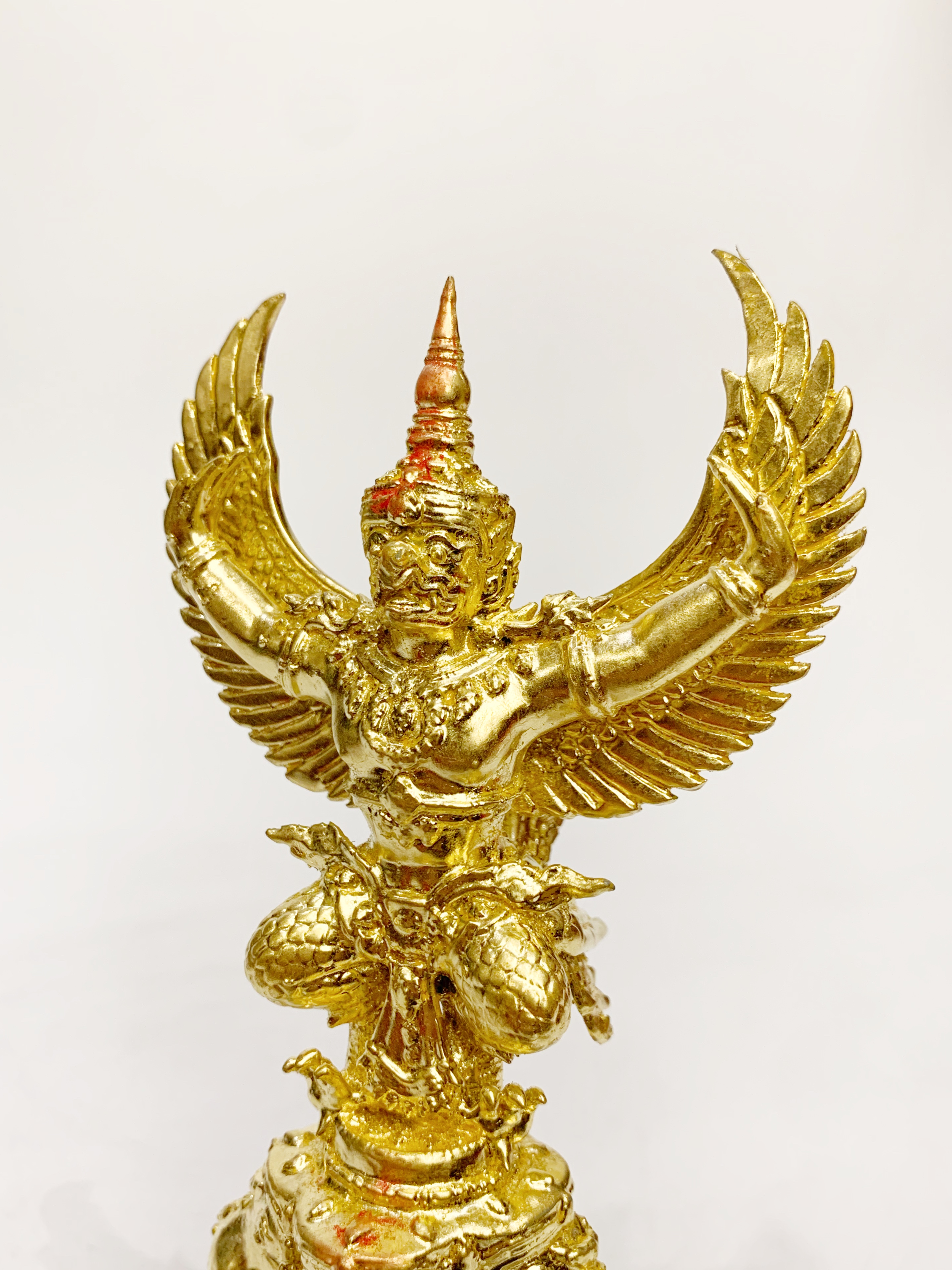 พญาครุฑ องค์บูชา รุ่น มหาเศรษฐี สูง 8 นิ้ว (ขนาดกลาง) พร้อมฐานมะค่า